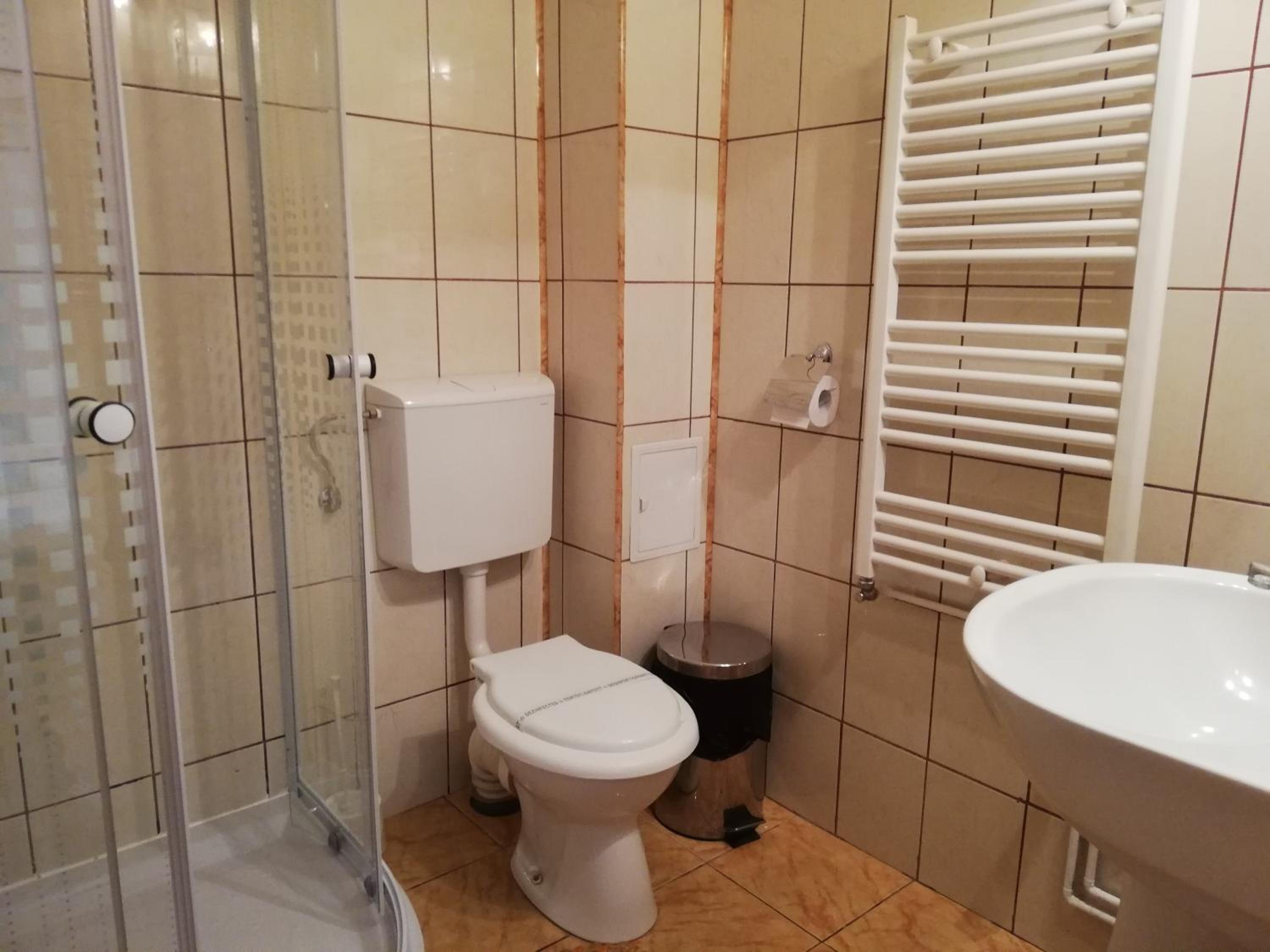 Double Room - Photo 20
