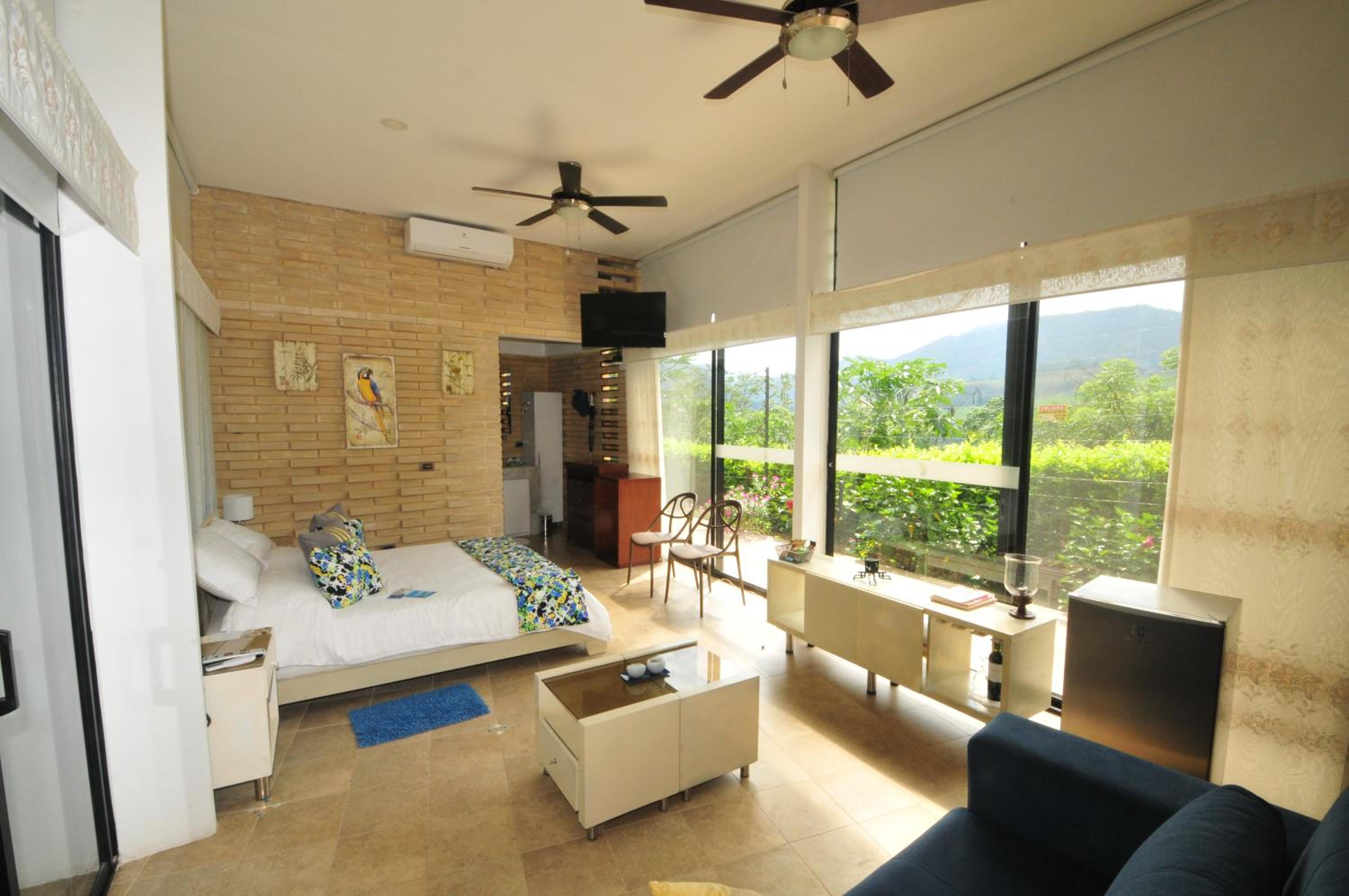 Junior Suite with Balcony photo 2