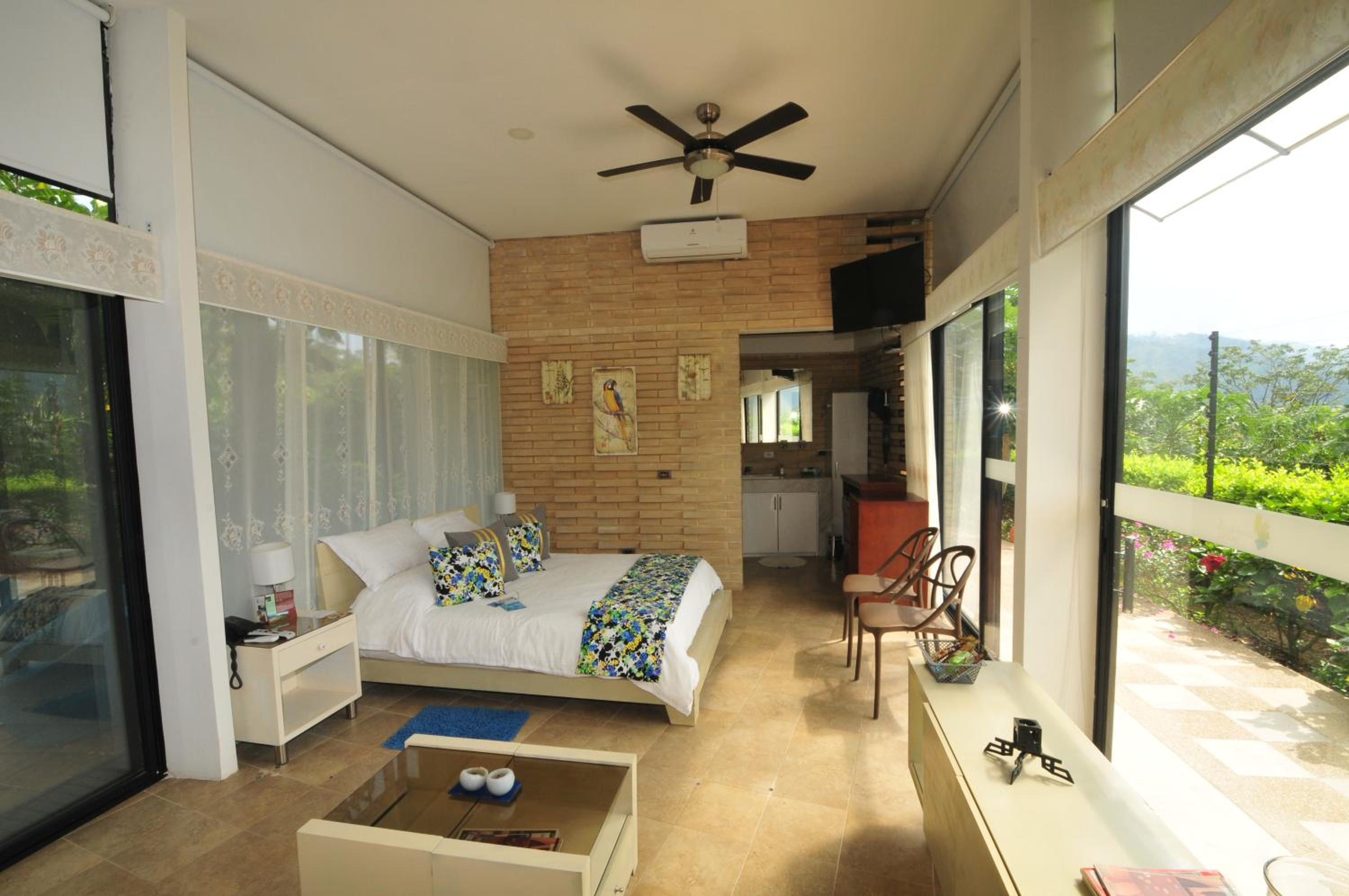 Junior Suite with Balcony photo 3