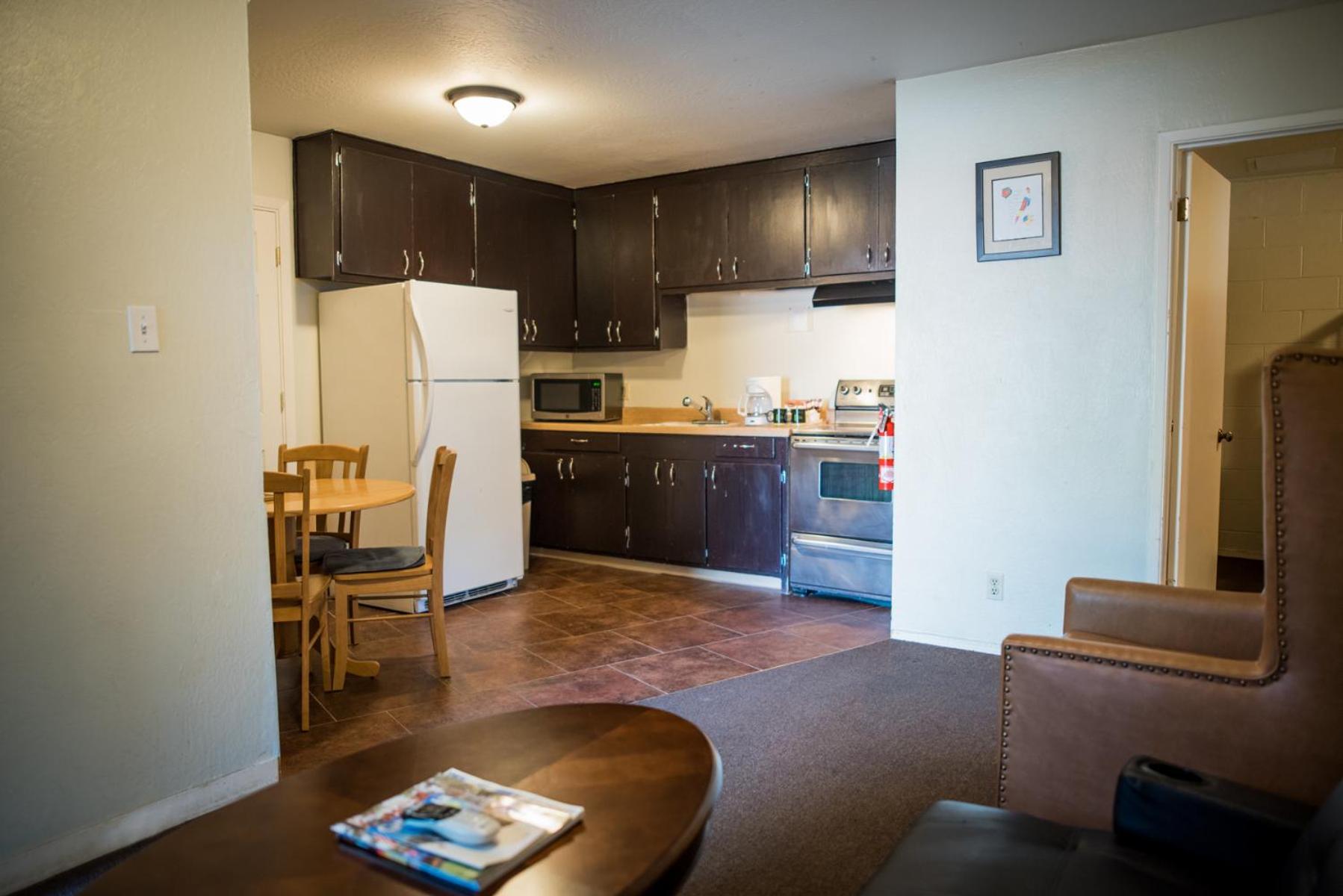 Two-Bedroom Apartment - Photo 12