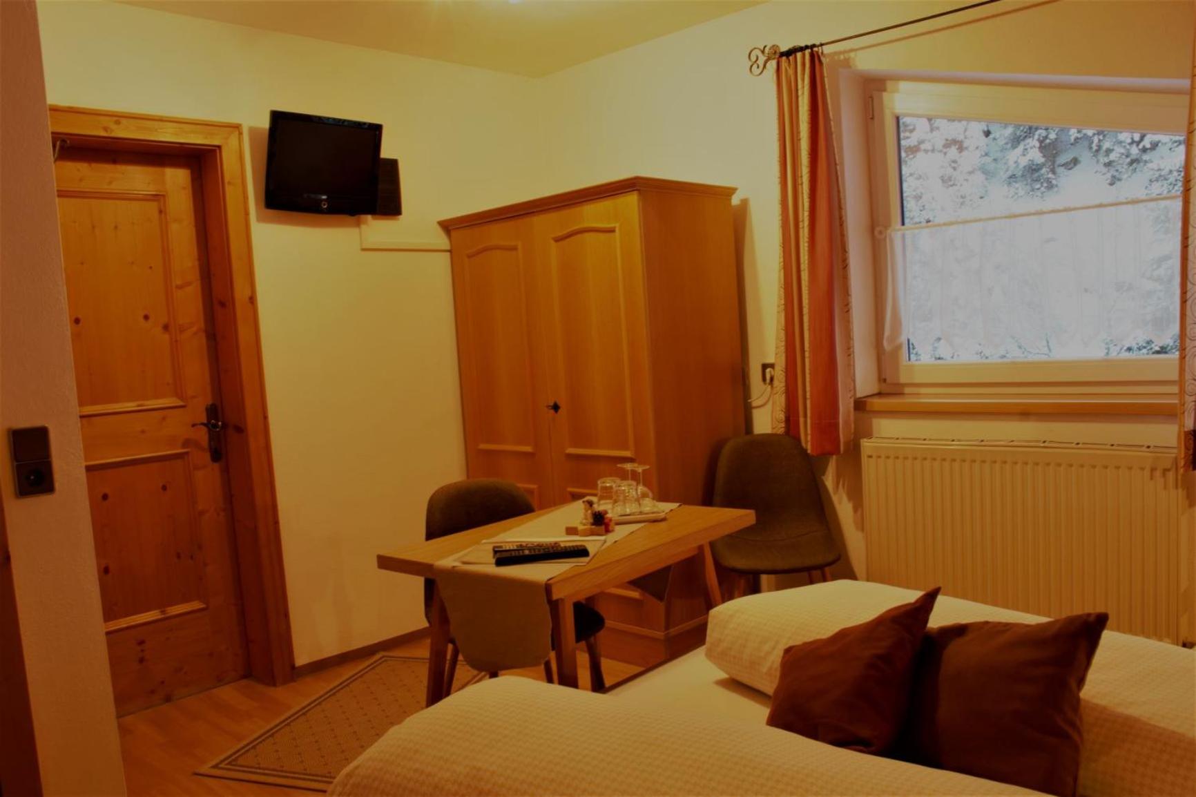 Double Room photo 3