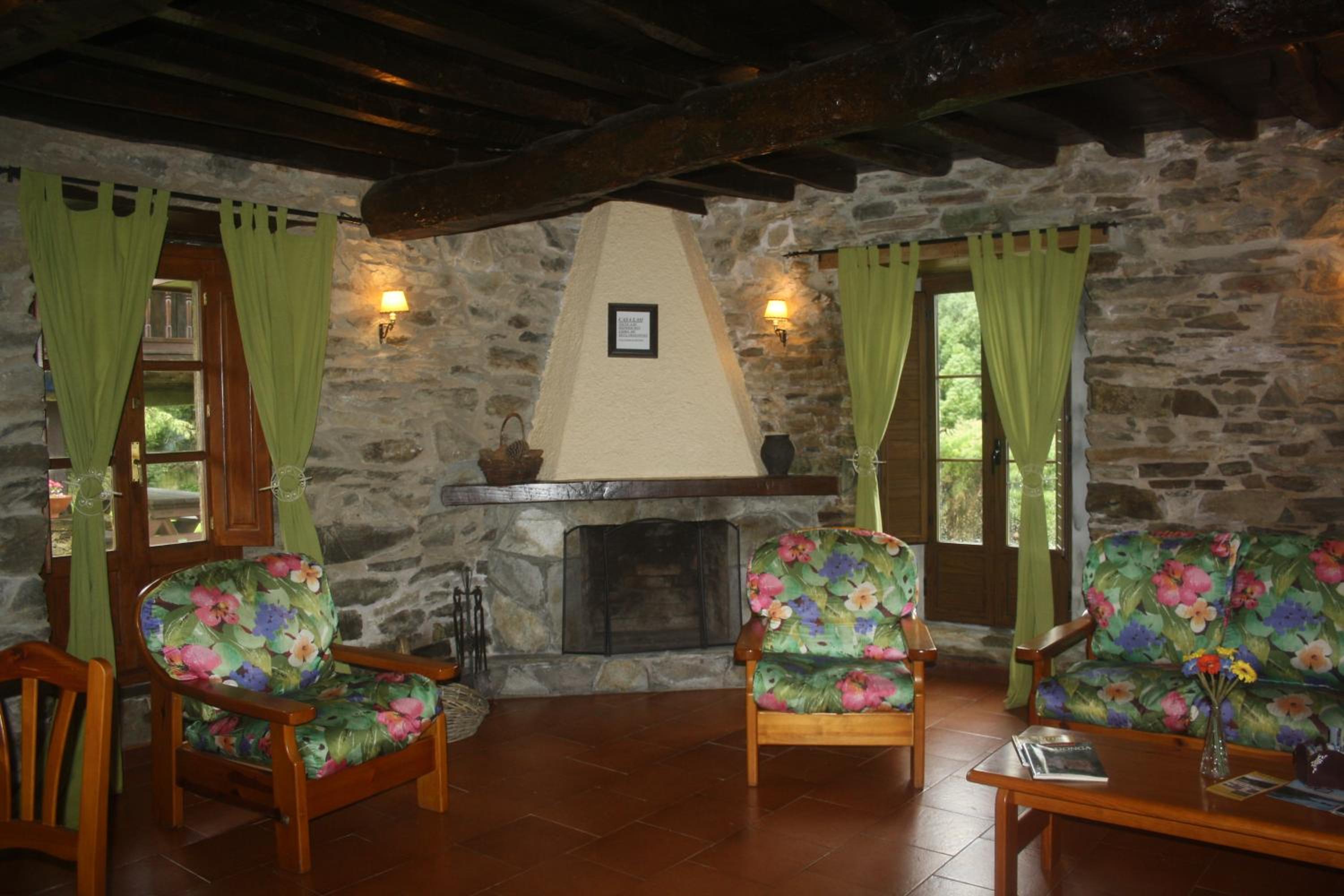 Four-Bedroom House photo 2