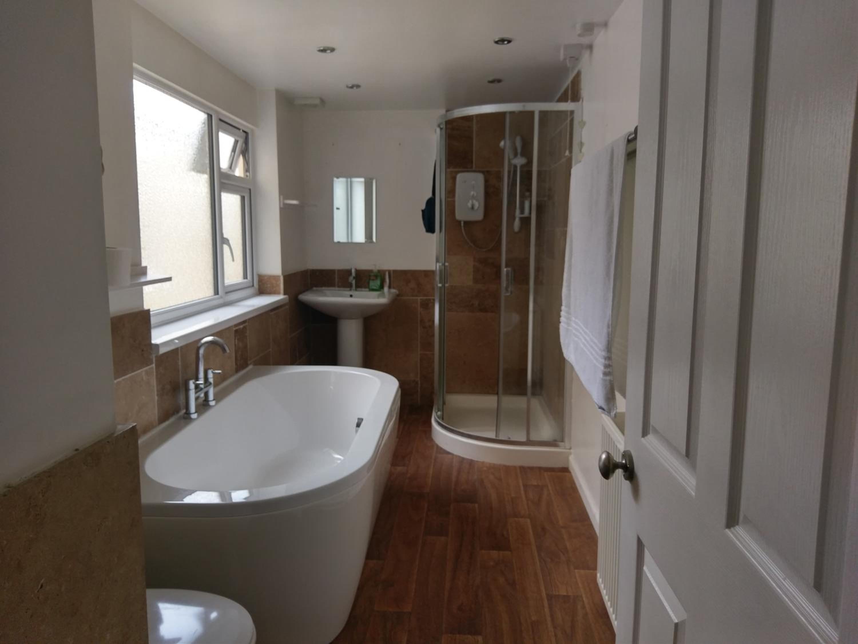 Double Room with Ensuite Bathroom photo 3