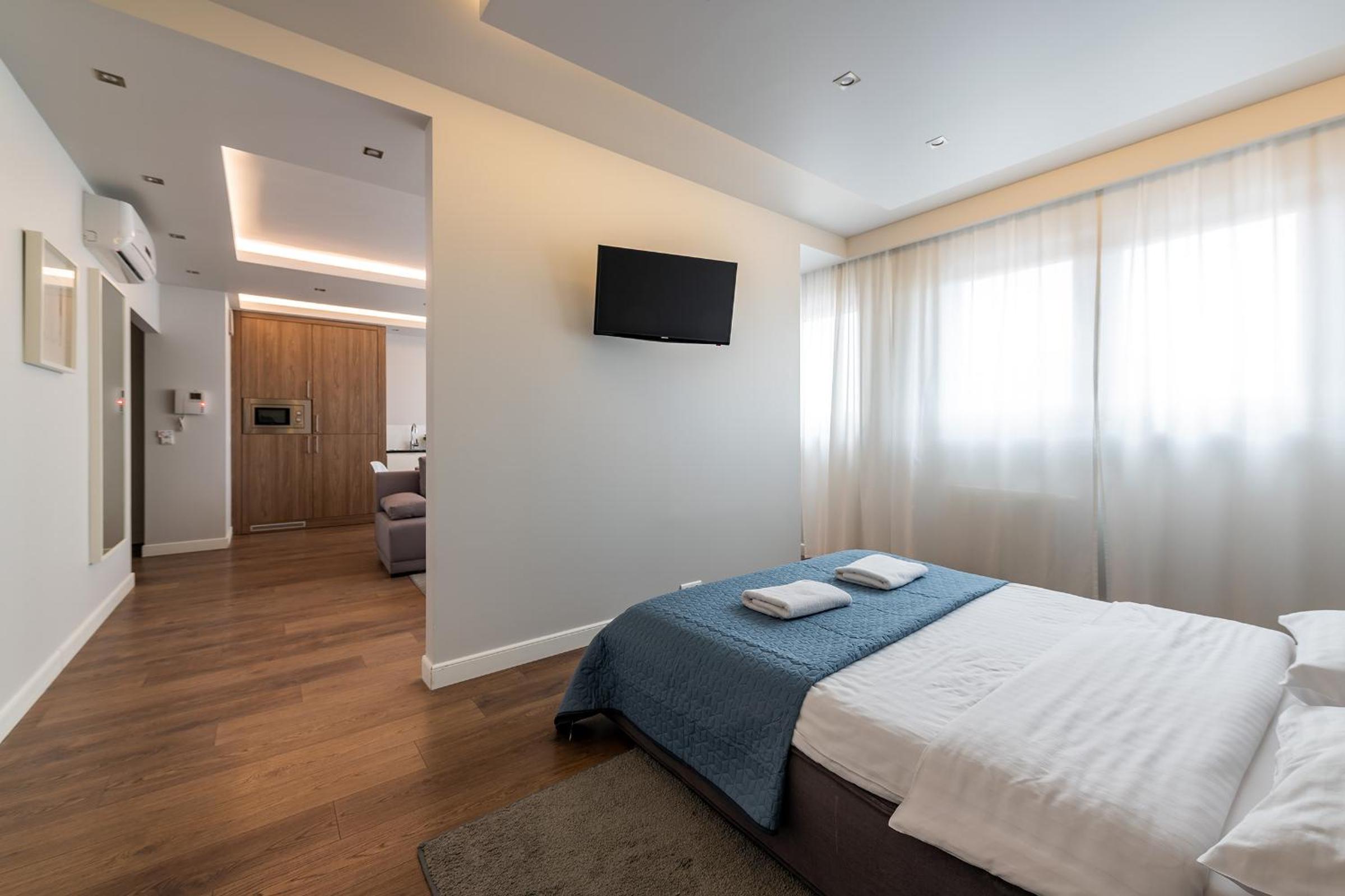 One-Bedroom Apartment - Photo 10