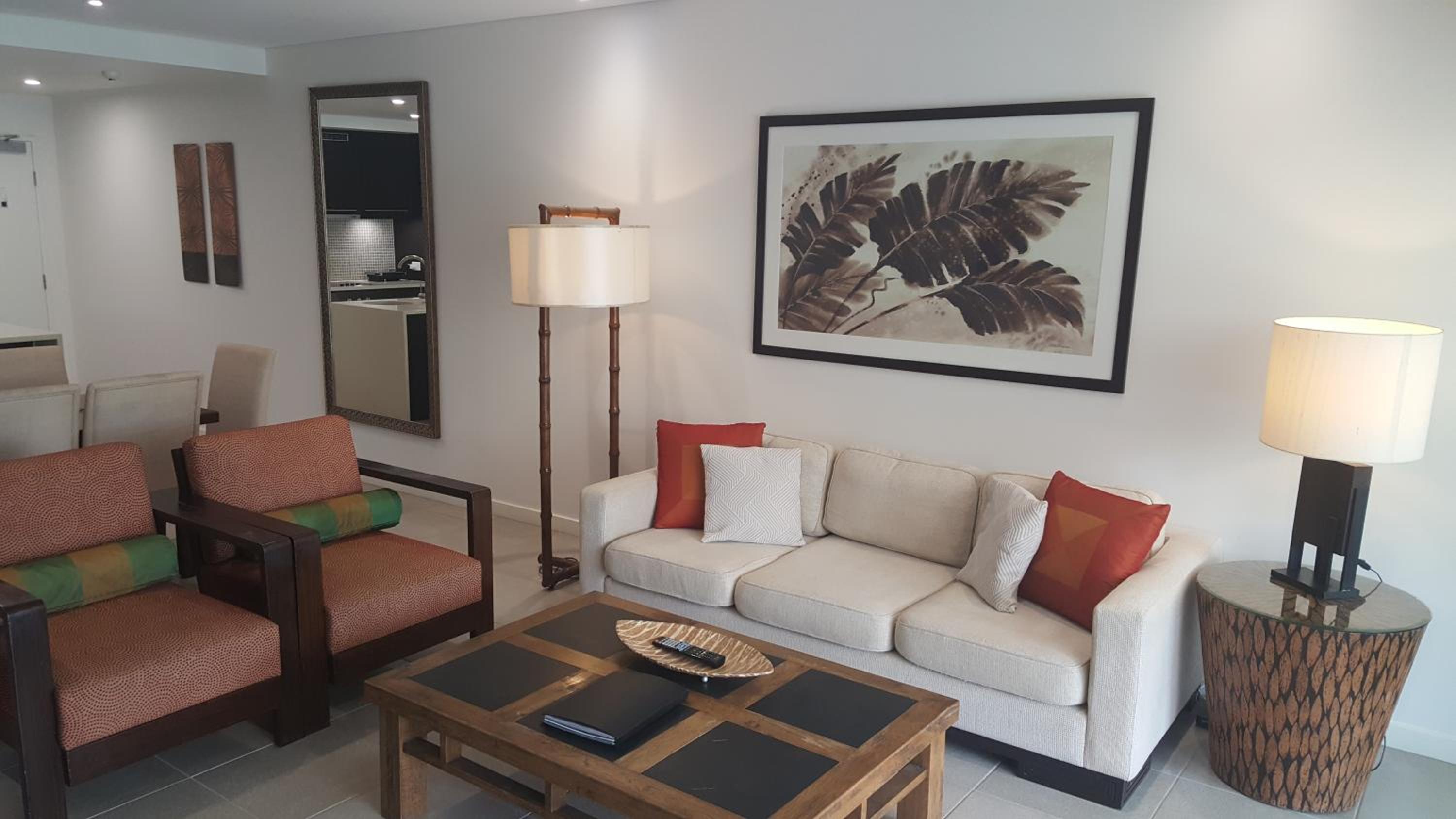 Swim Out Apartment with Two Bathrooms - Direct Pool Access