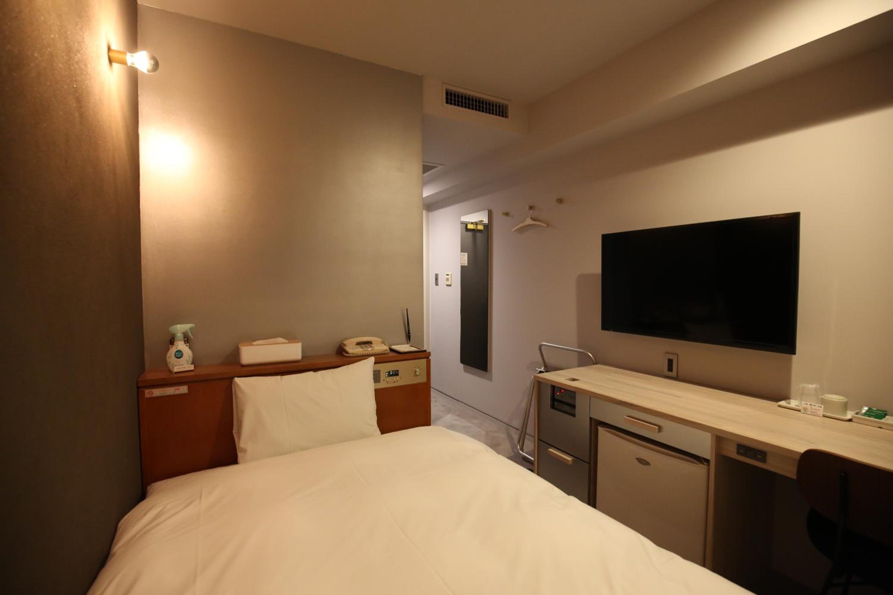 Single Room (renovated) photo 1