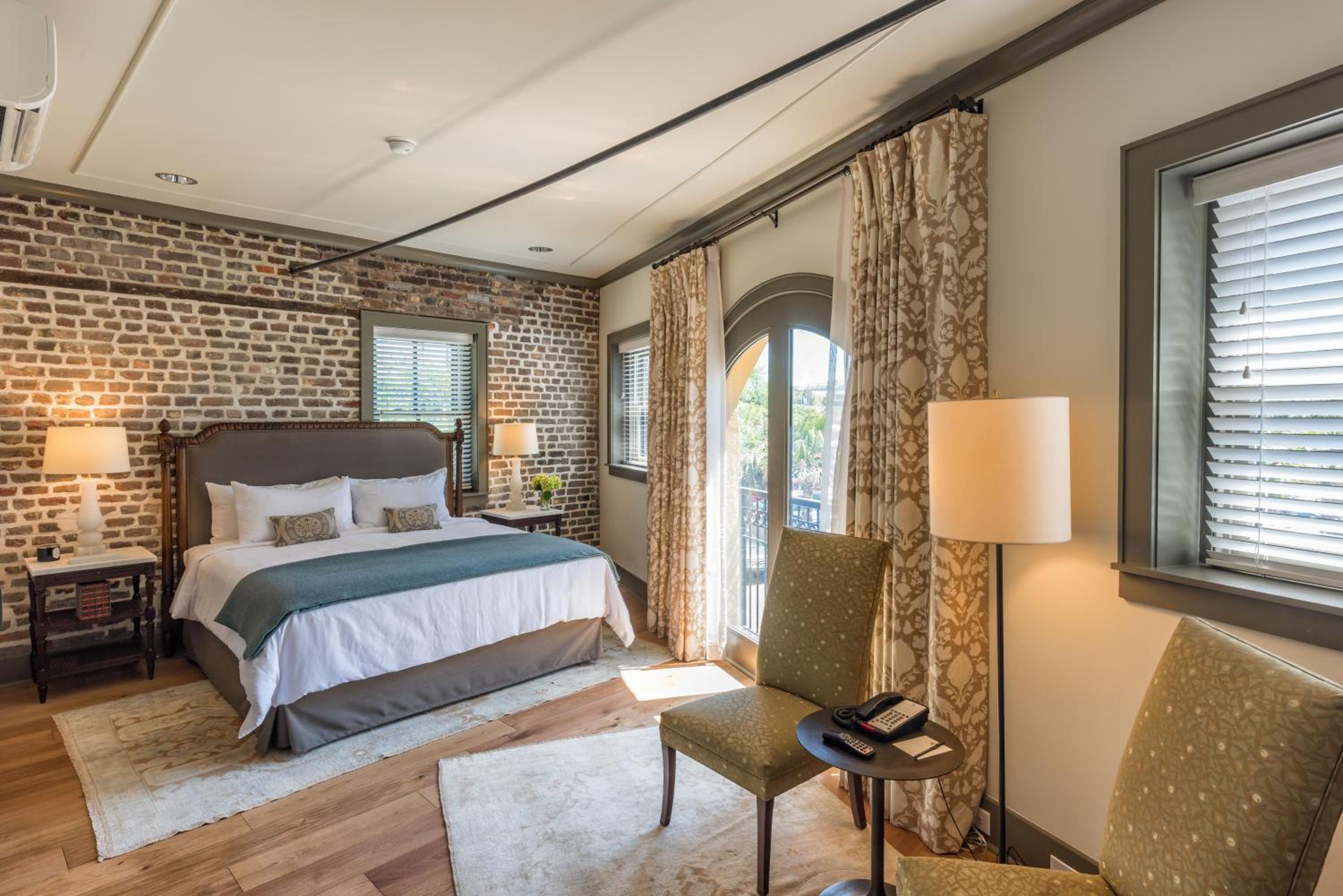 Cotesworth Suite - Photo 1