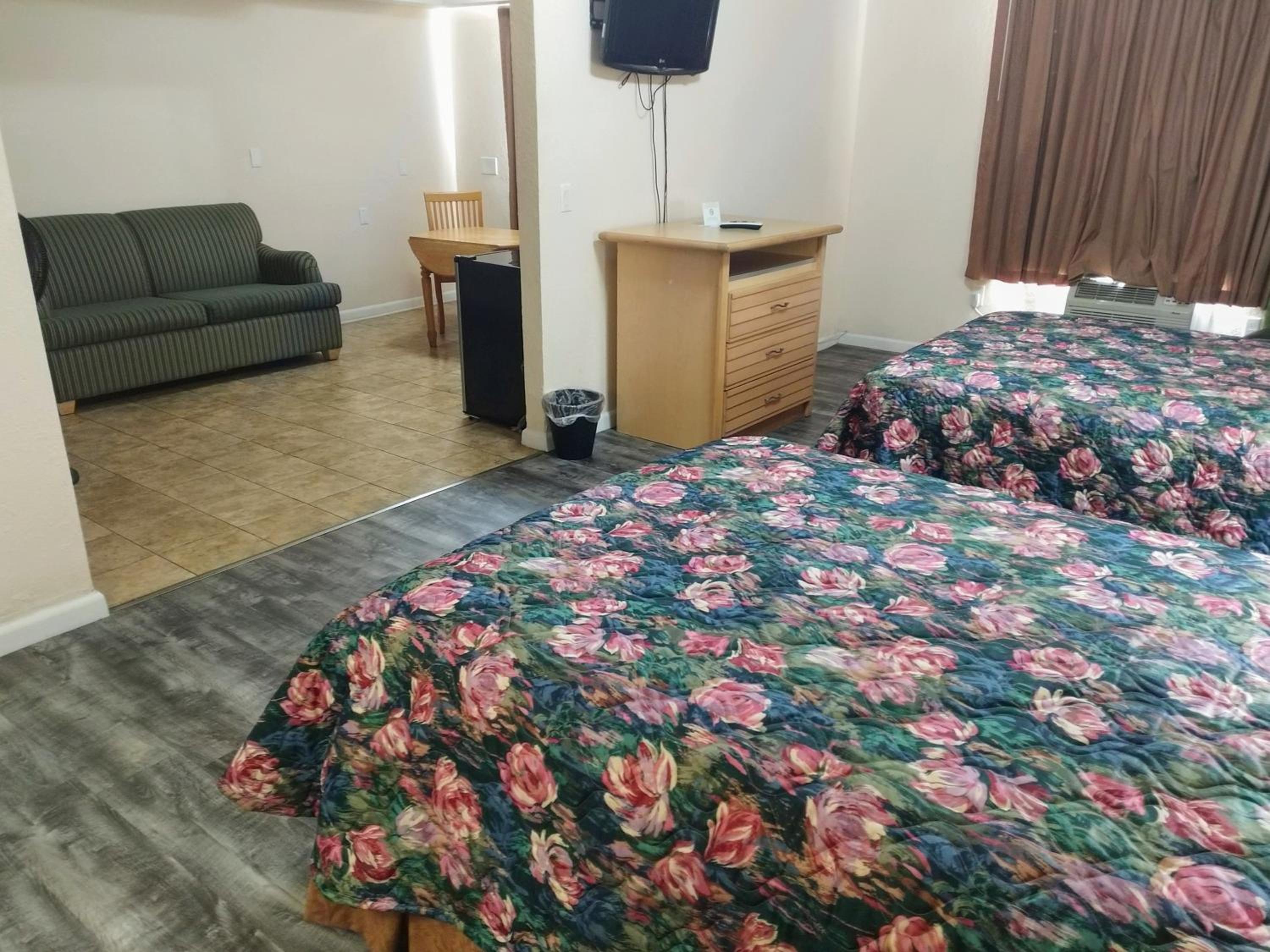 Family Suite photo 2