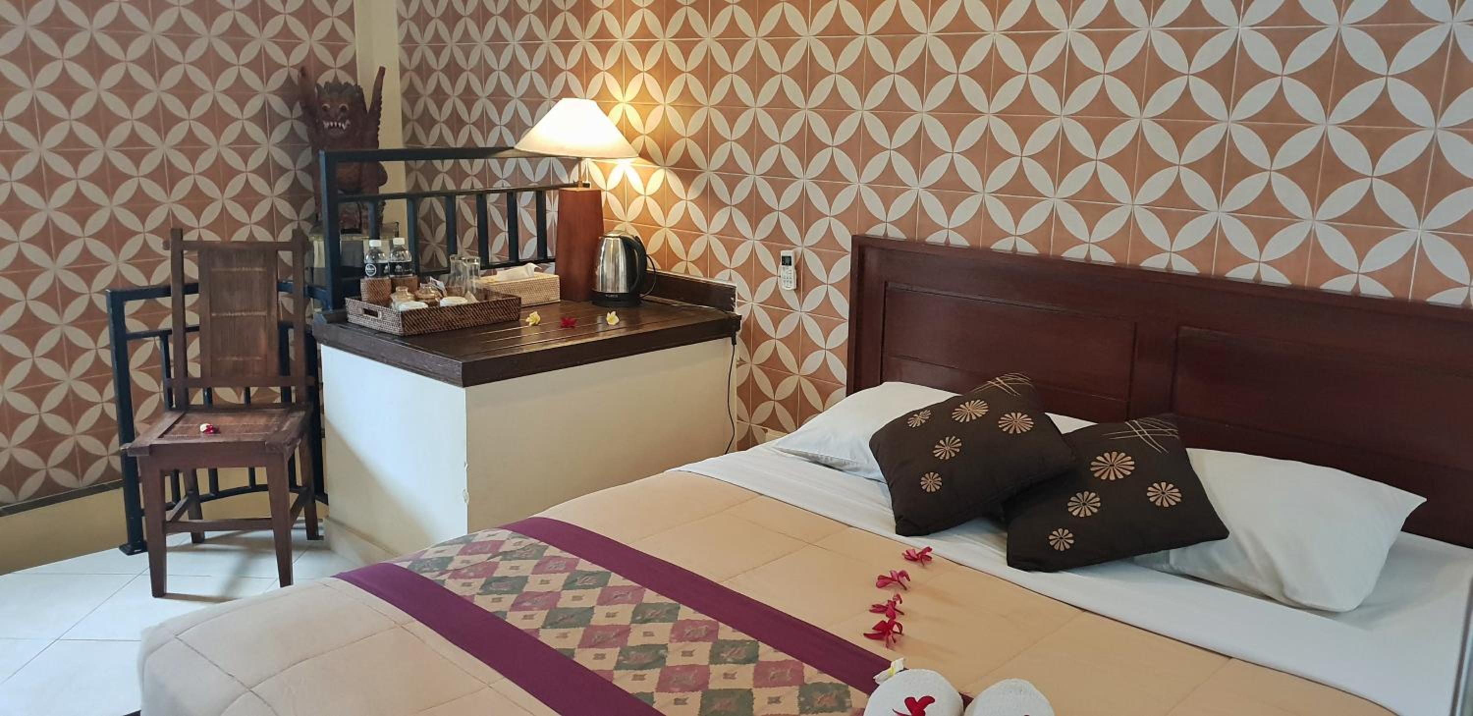 Deluxe Double Room - Photo 11
