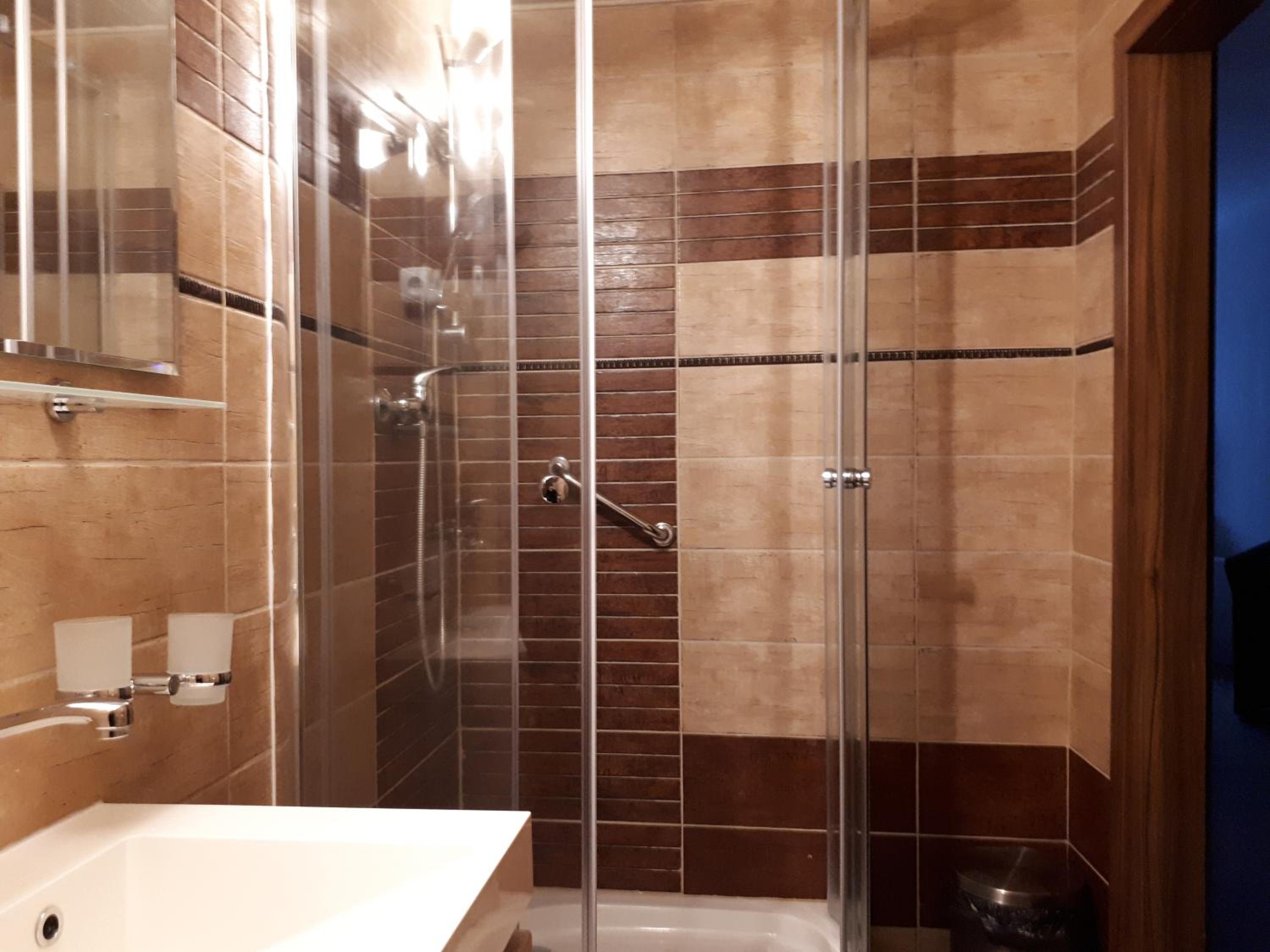 Double Room with Private Bathroom photo 3