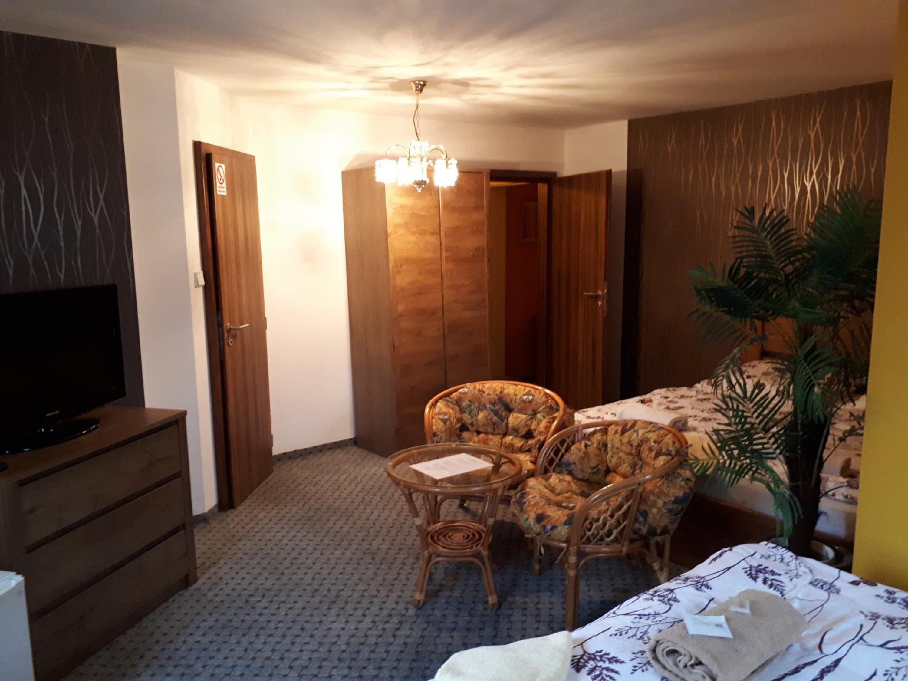 King Room with Two King Beds photo 1