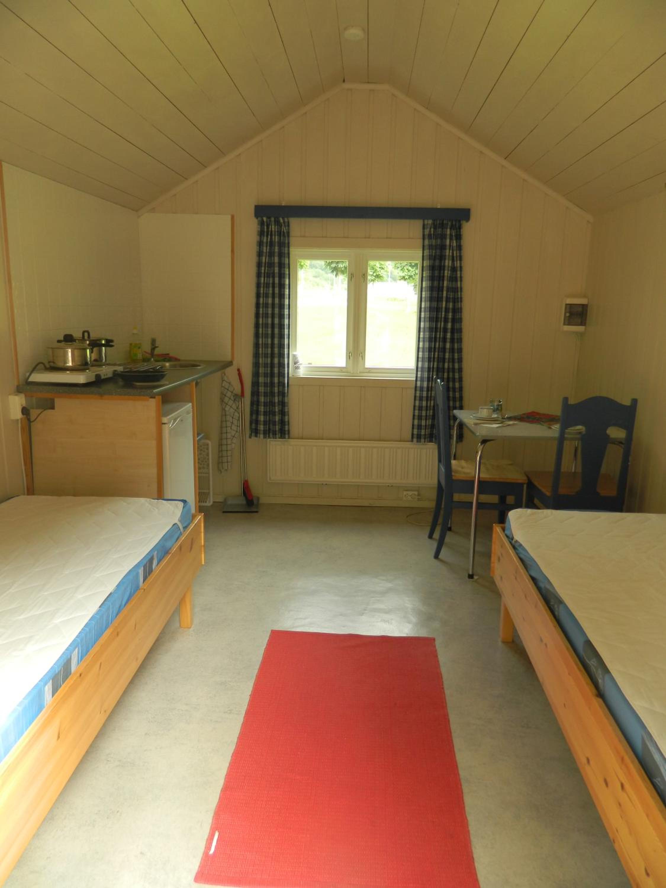 Cottage with Shared Bathroom photo 1