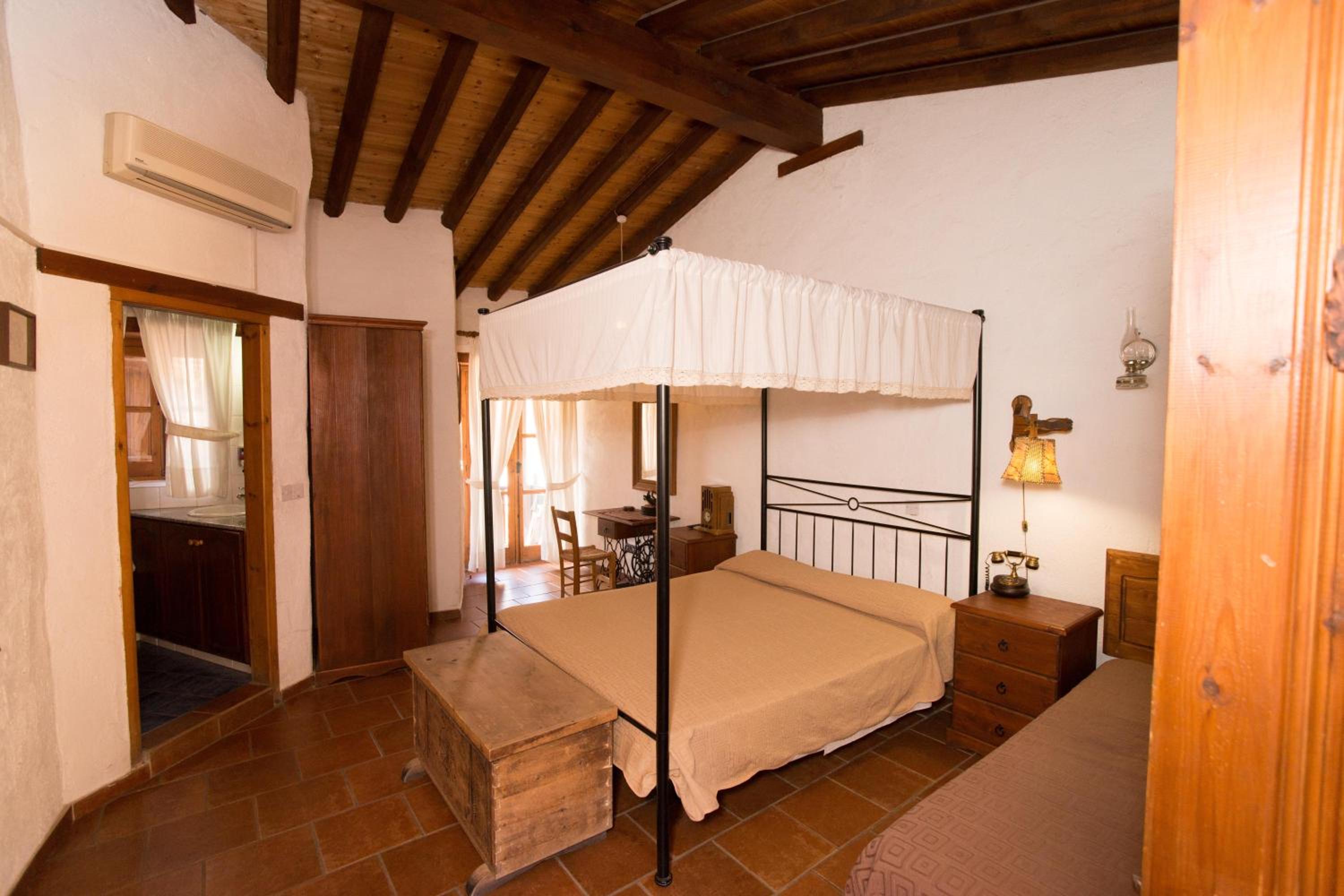 Double Room with Double Spa Bath photo 1