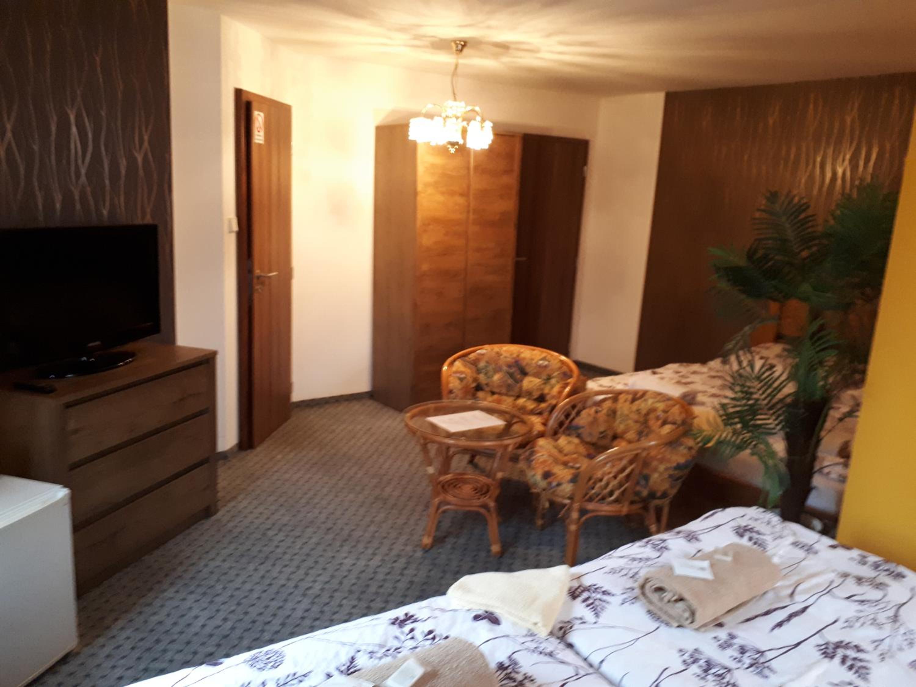 King Room with Two King Beds photo 3