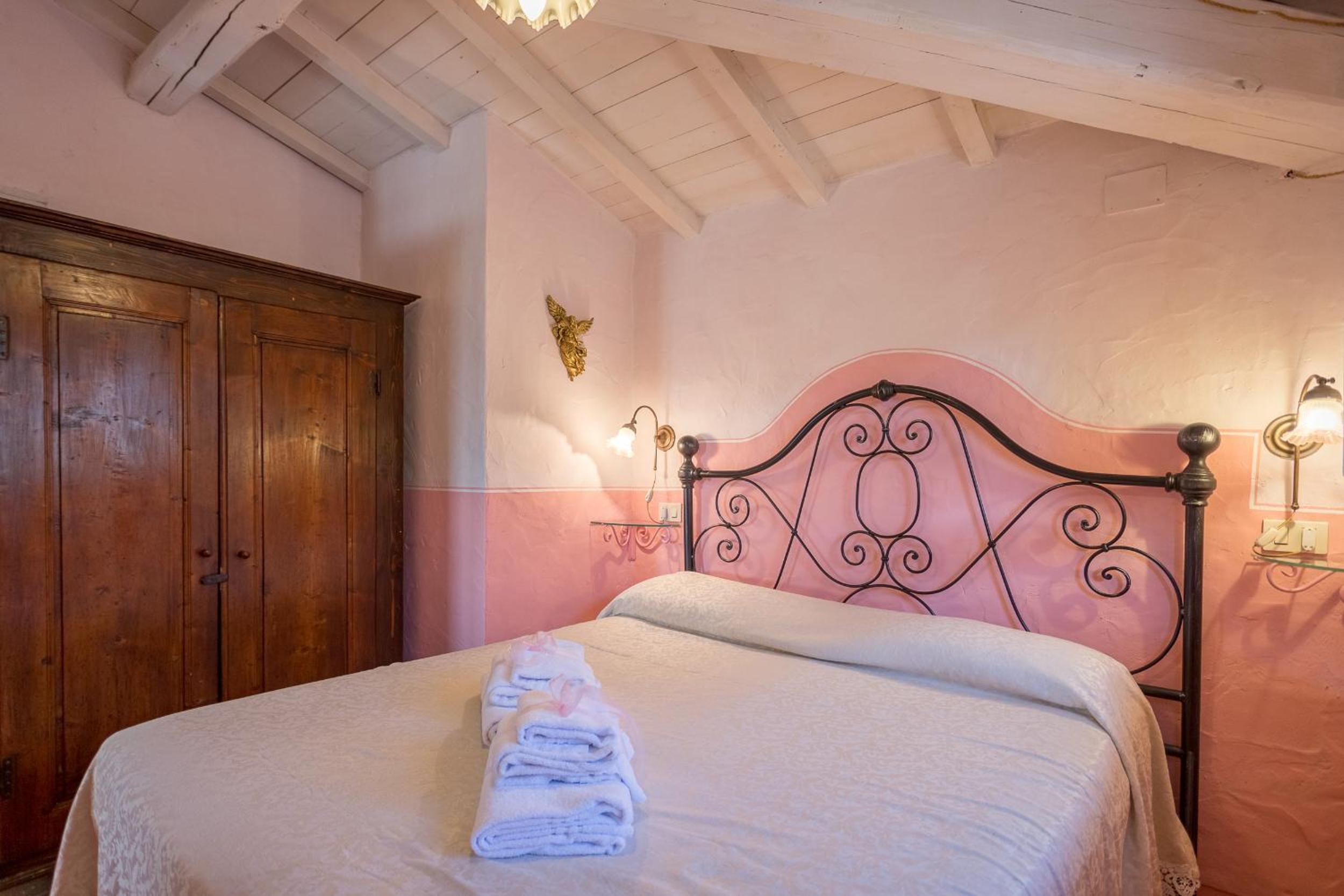 One-Bedroom House photo 2