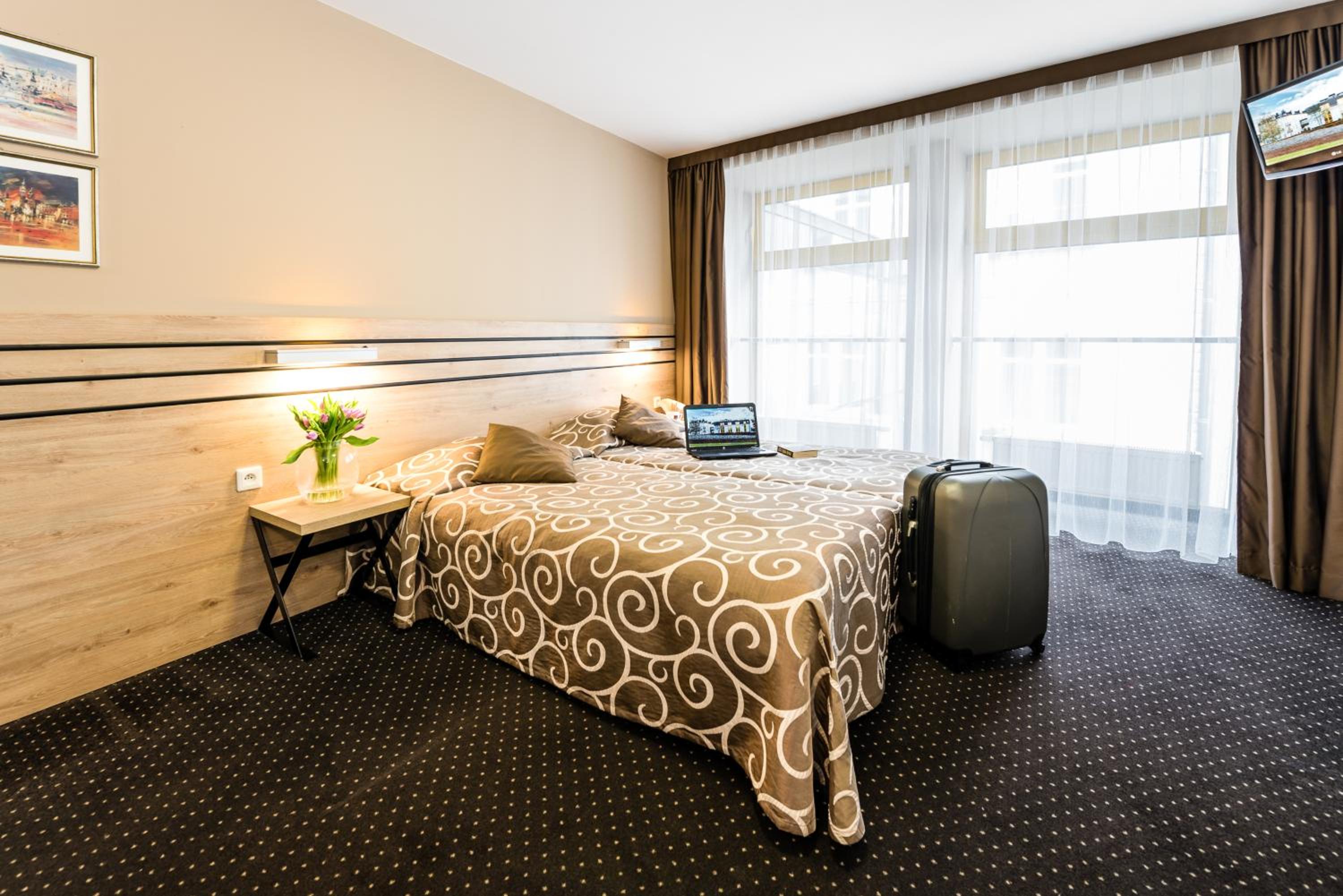 Twin Room - Photo 4
