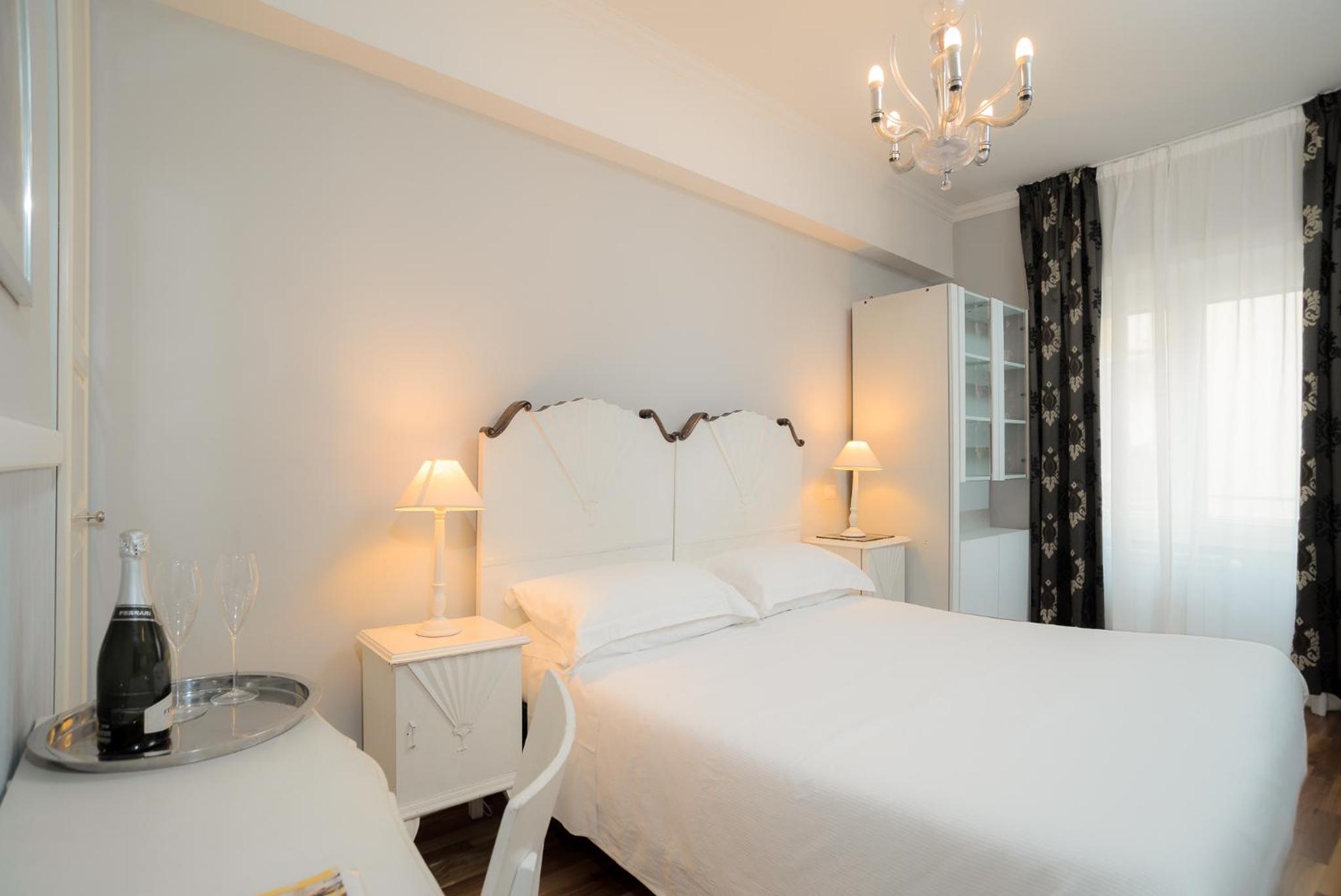 Basic Triple Room photo 1