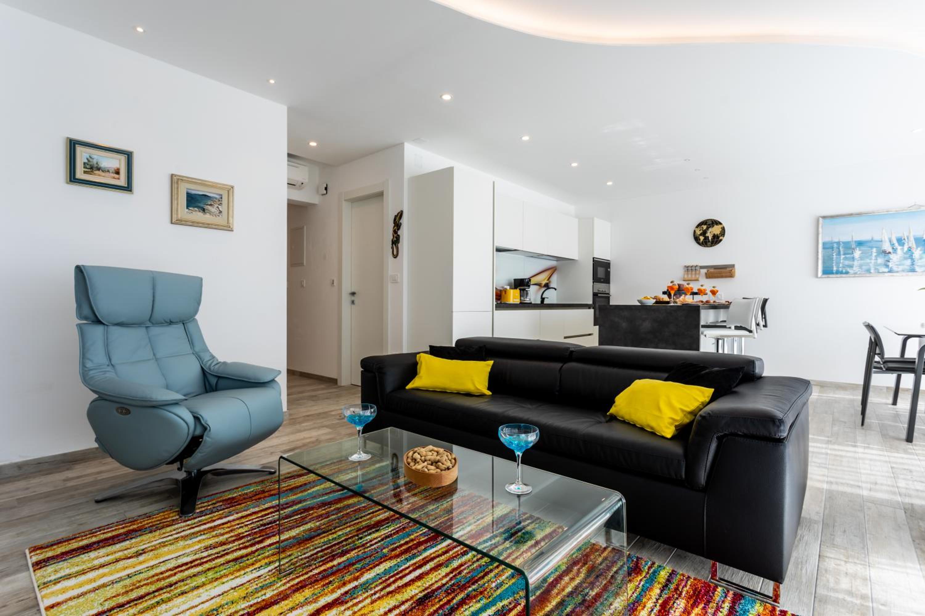 Deluxe Apartment