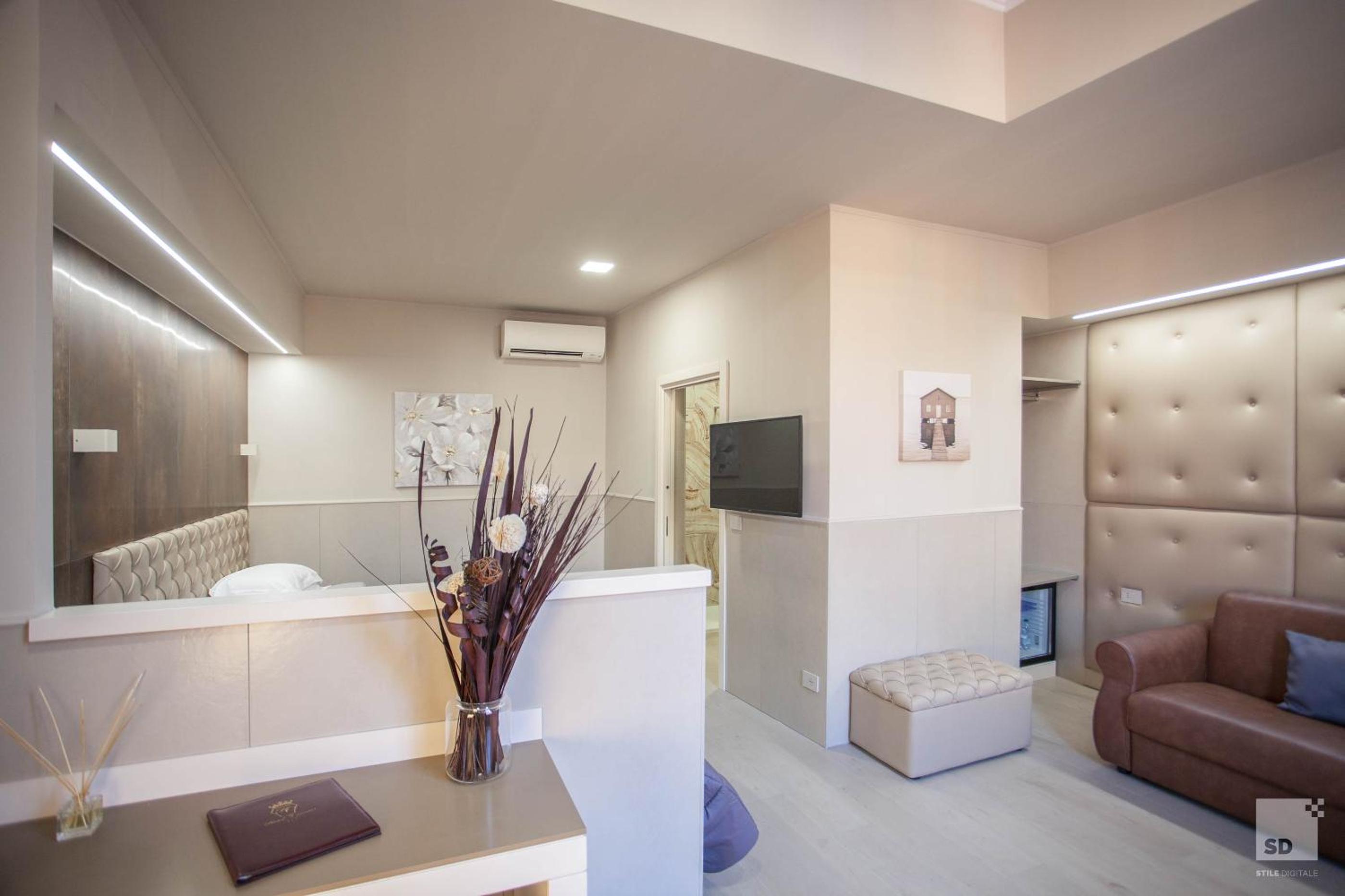 Deluxe Triple Room - Photo 2
