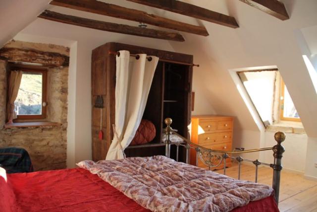 Double Room with Private Bathroom - Photo 4