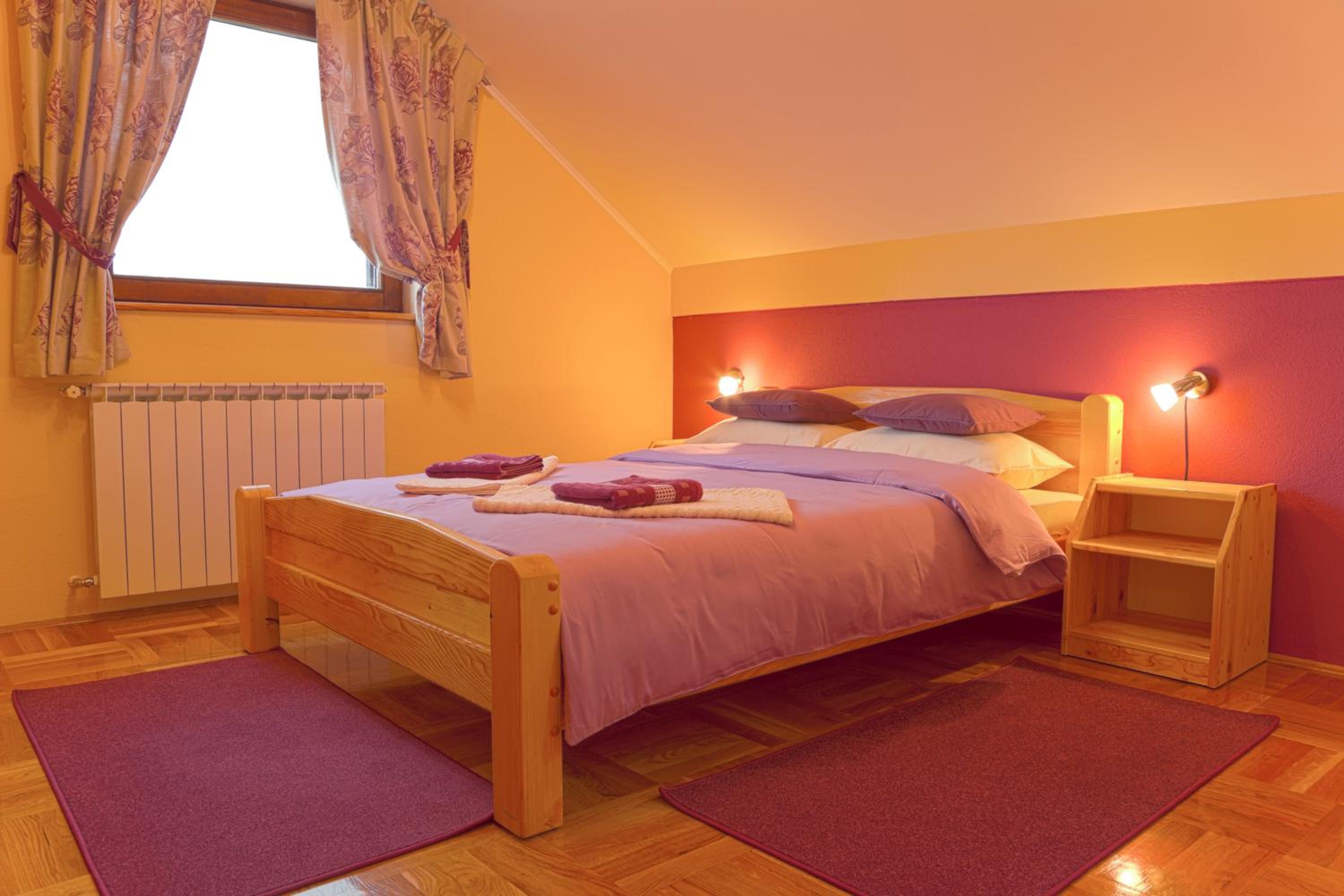 Double Room - Photo 1