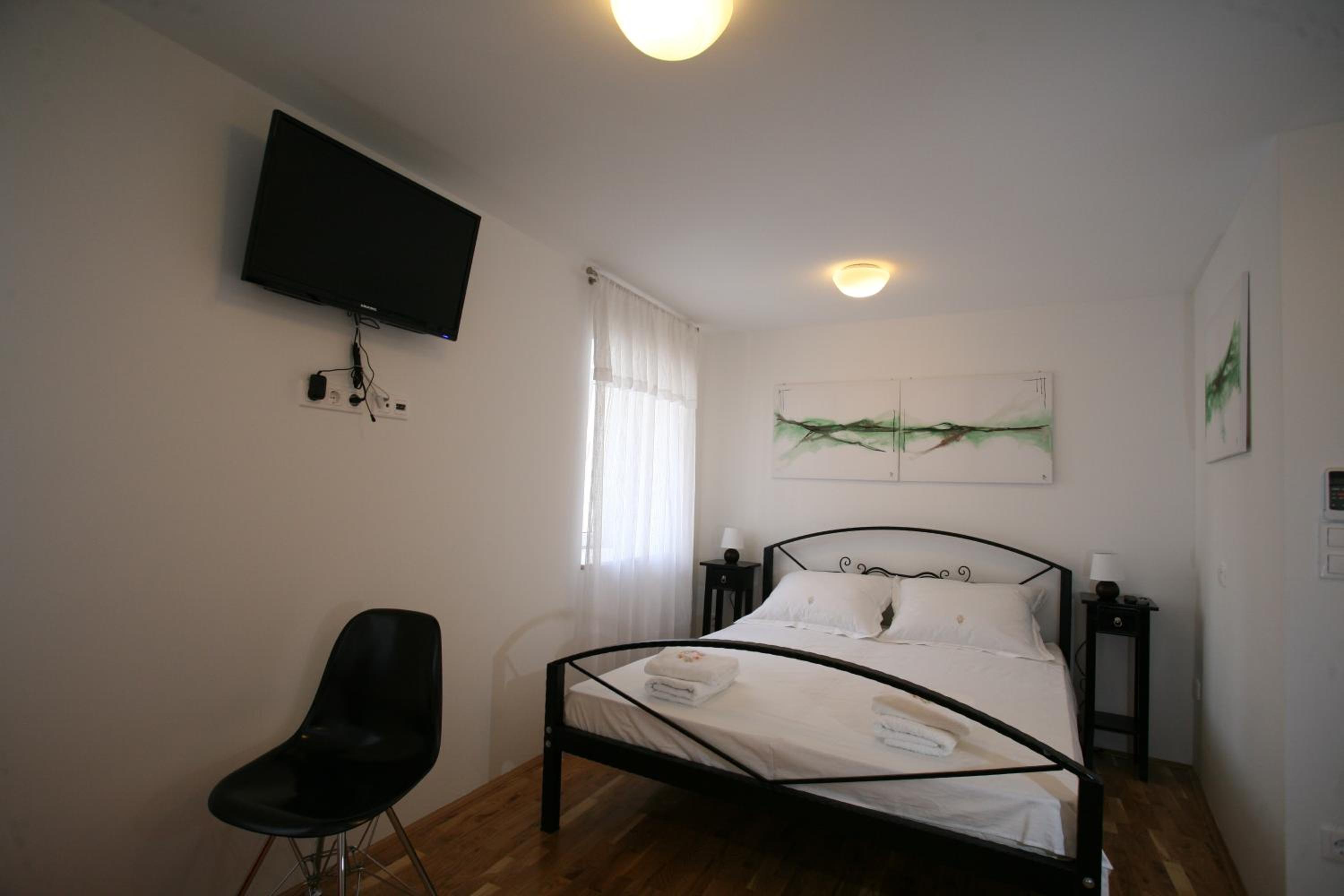 Comfort Double Room - Photo 7