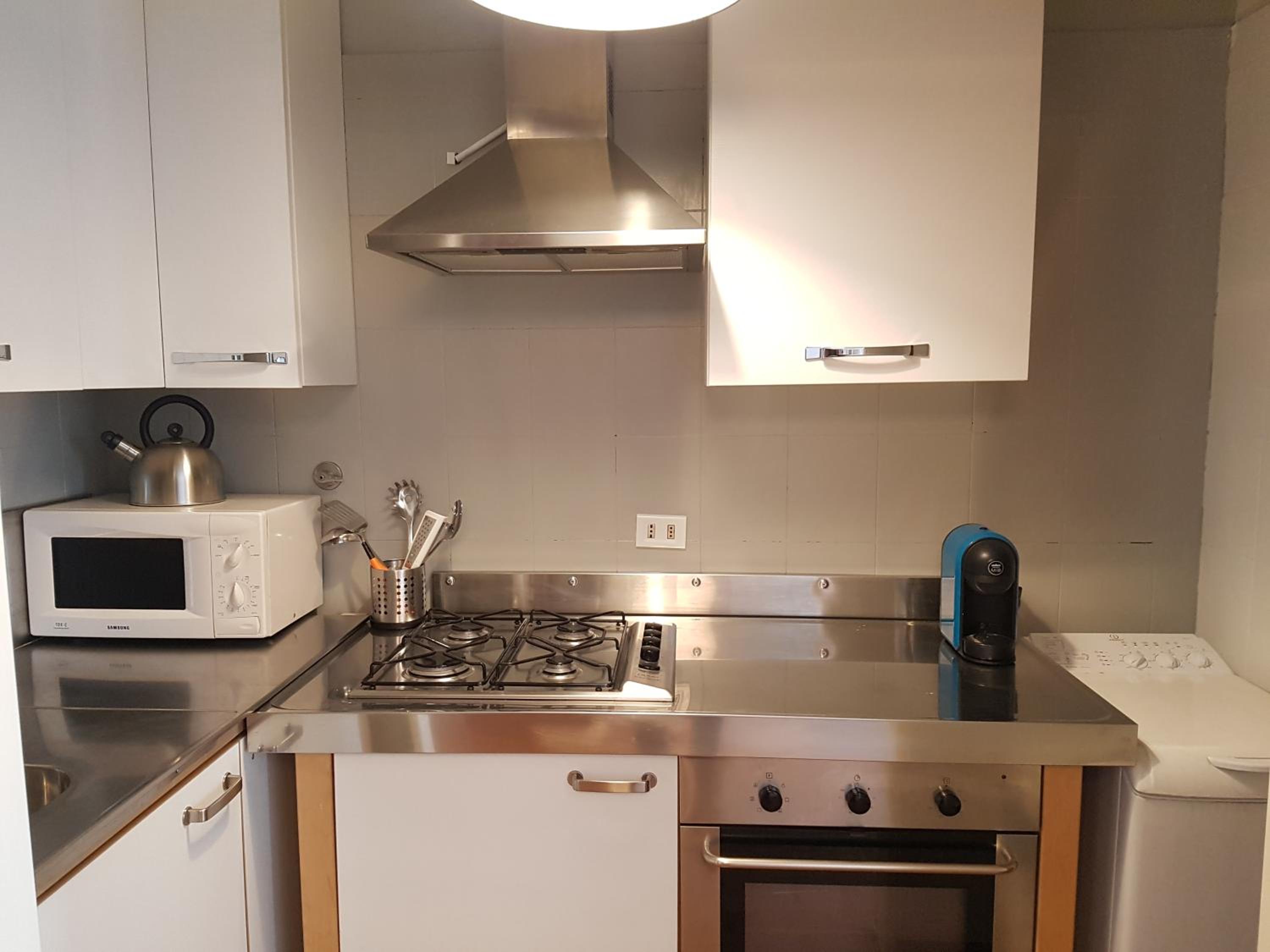 Three-Bedroom Apartment - Photo 3