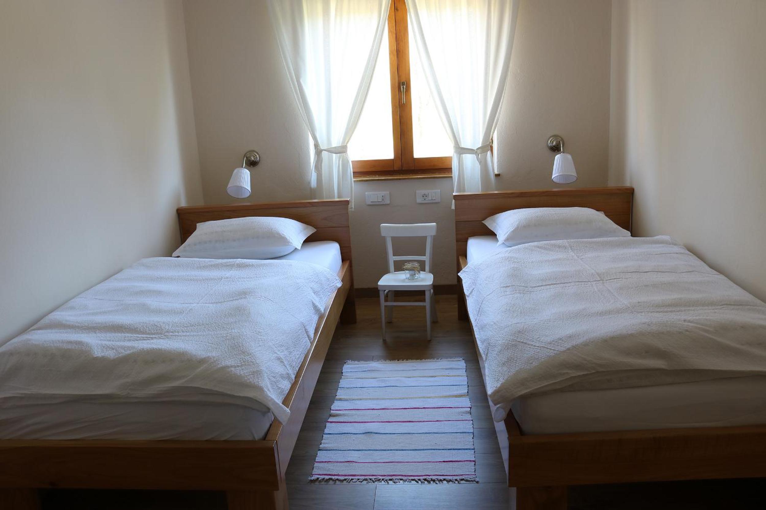Two-Bedroom Apartment - Photo 8