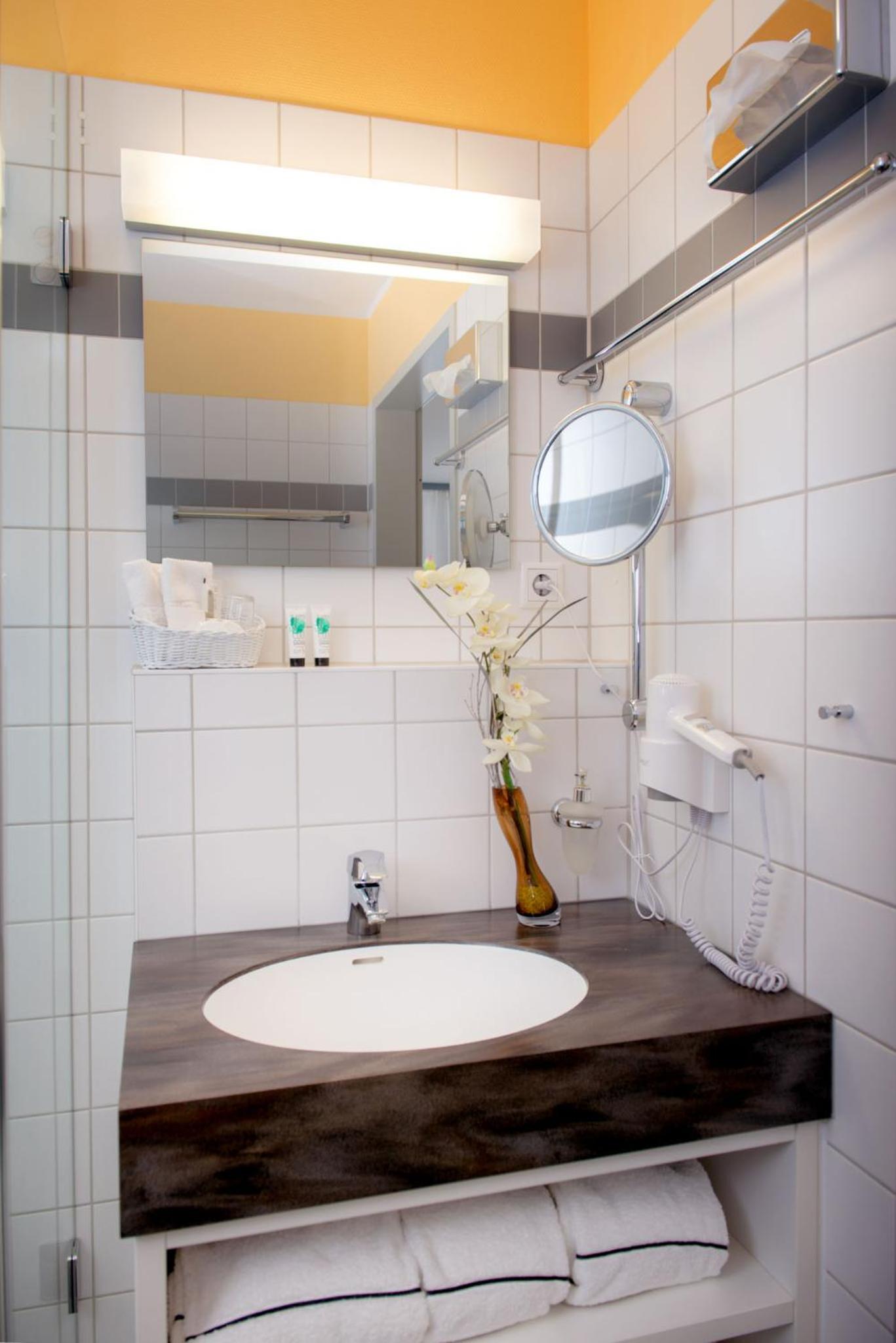 Single Room with Balcony photo 2