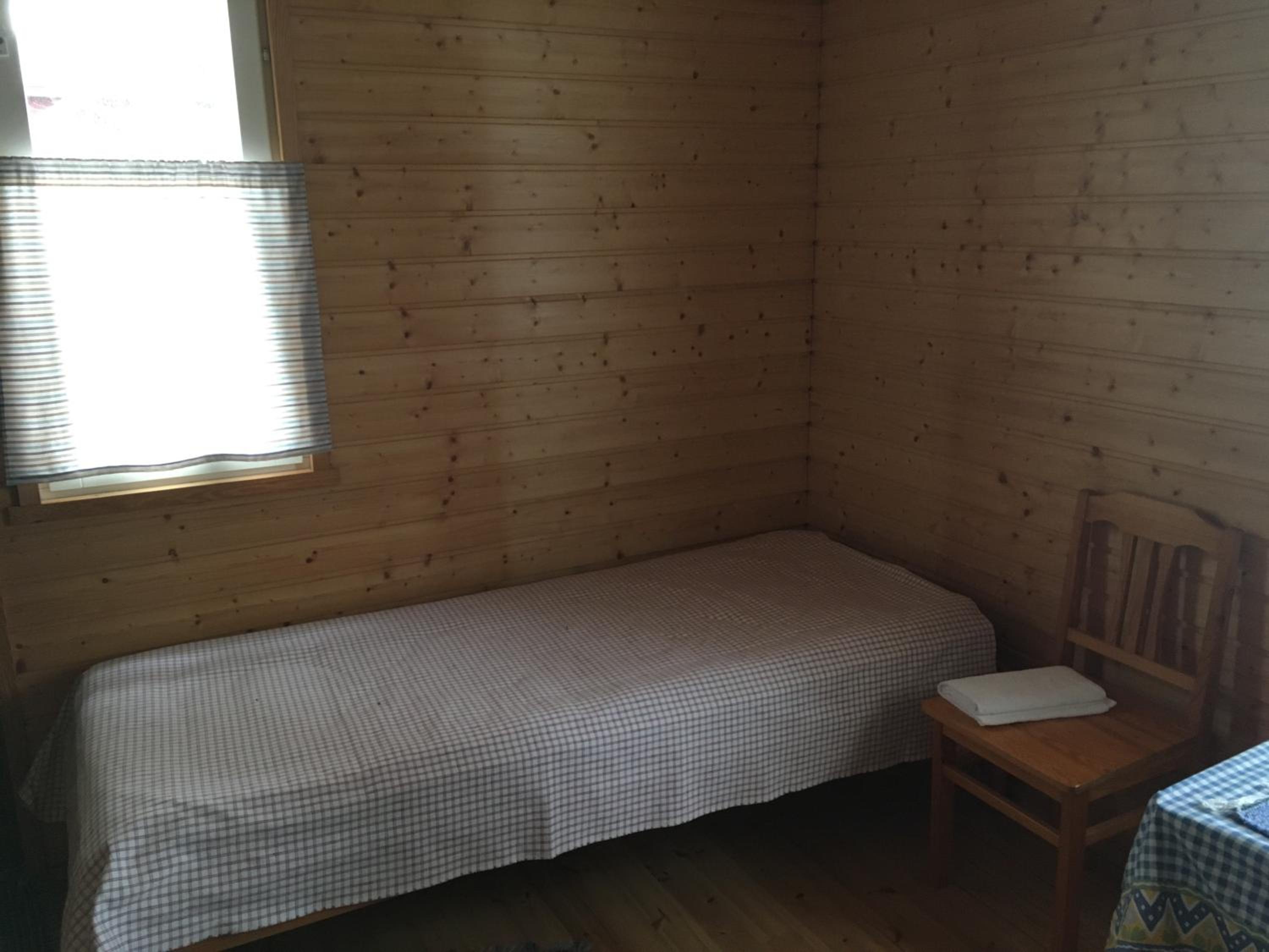 Budget Double Room - Photo 7