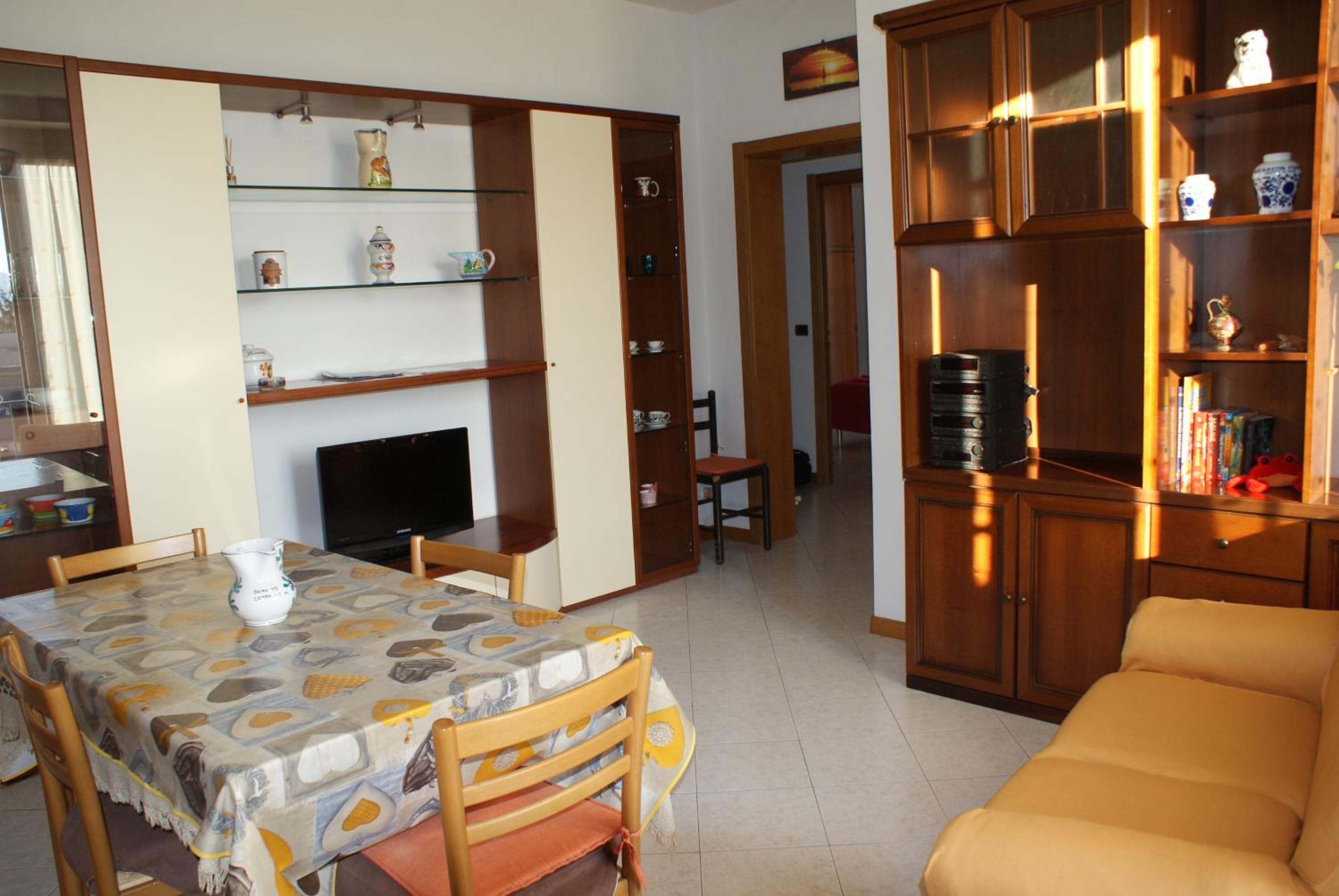 Two-Bedroom Apartment - Photo 29