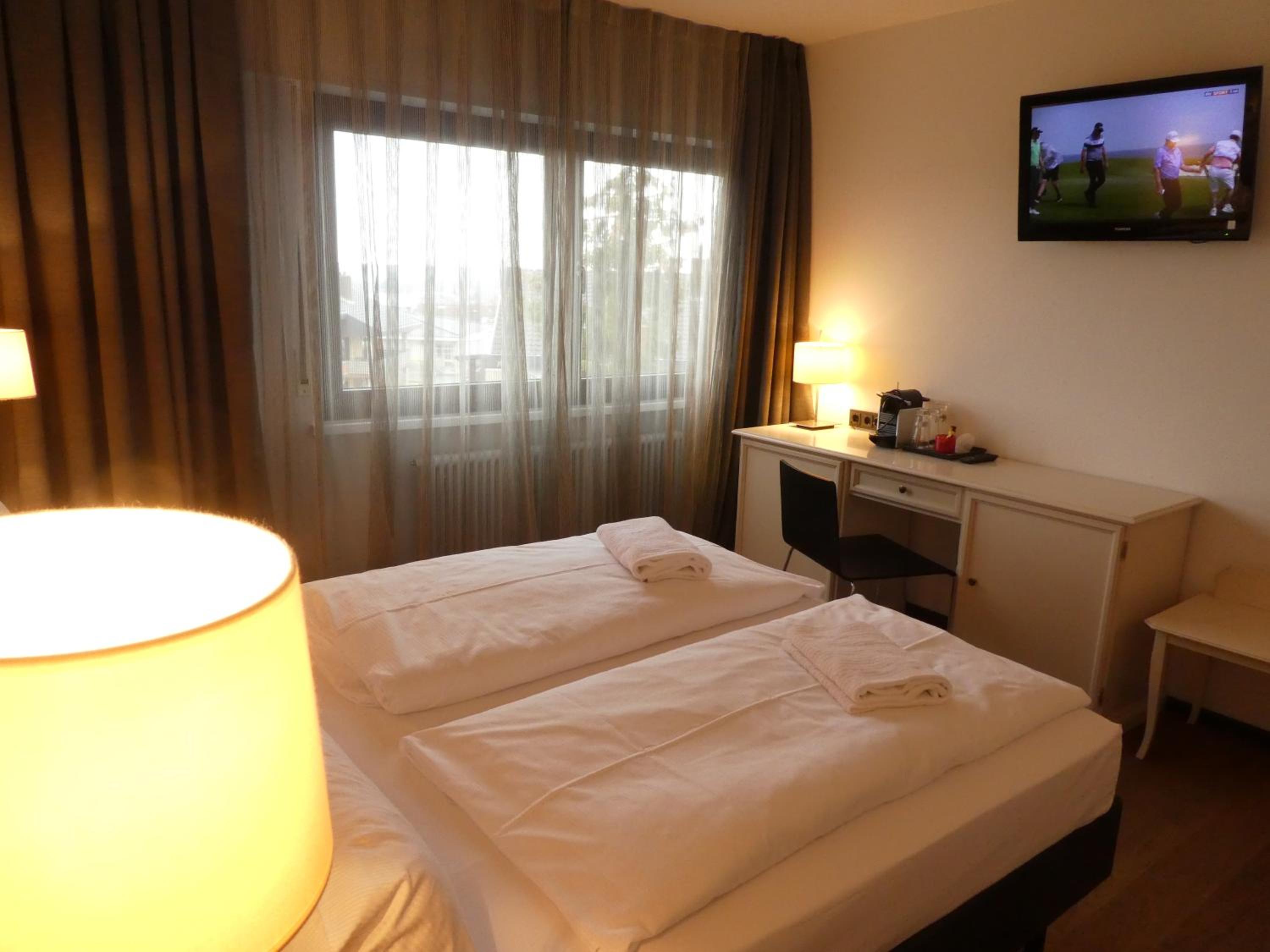 Double Room - Photo 2