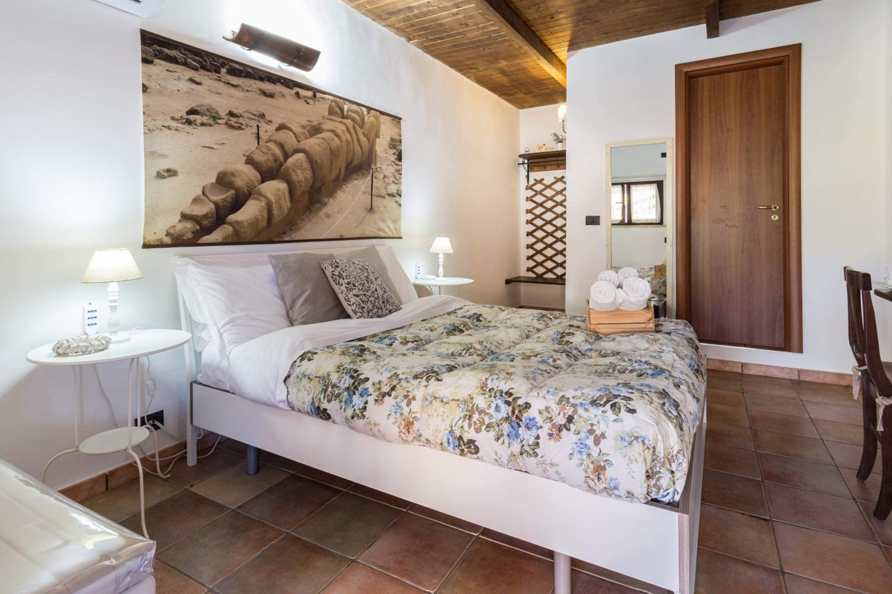Double Room with Terrace - Photo 1