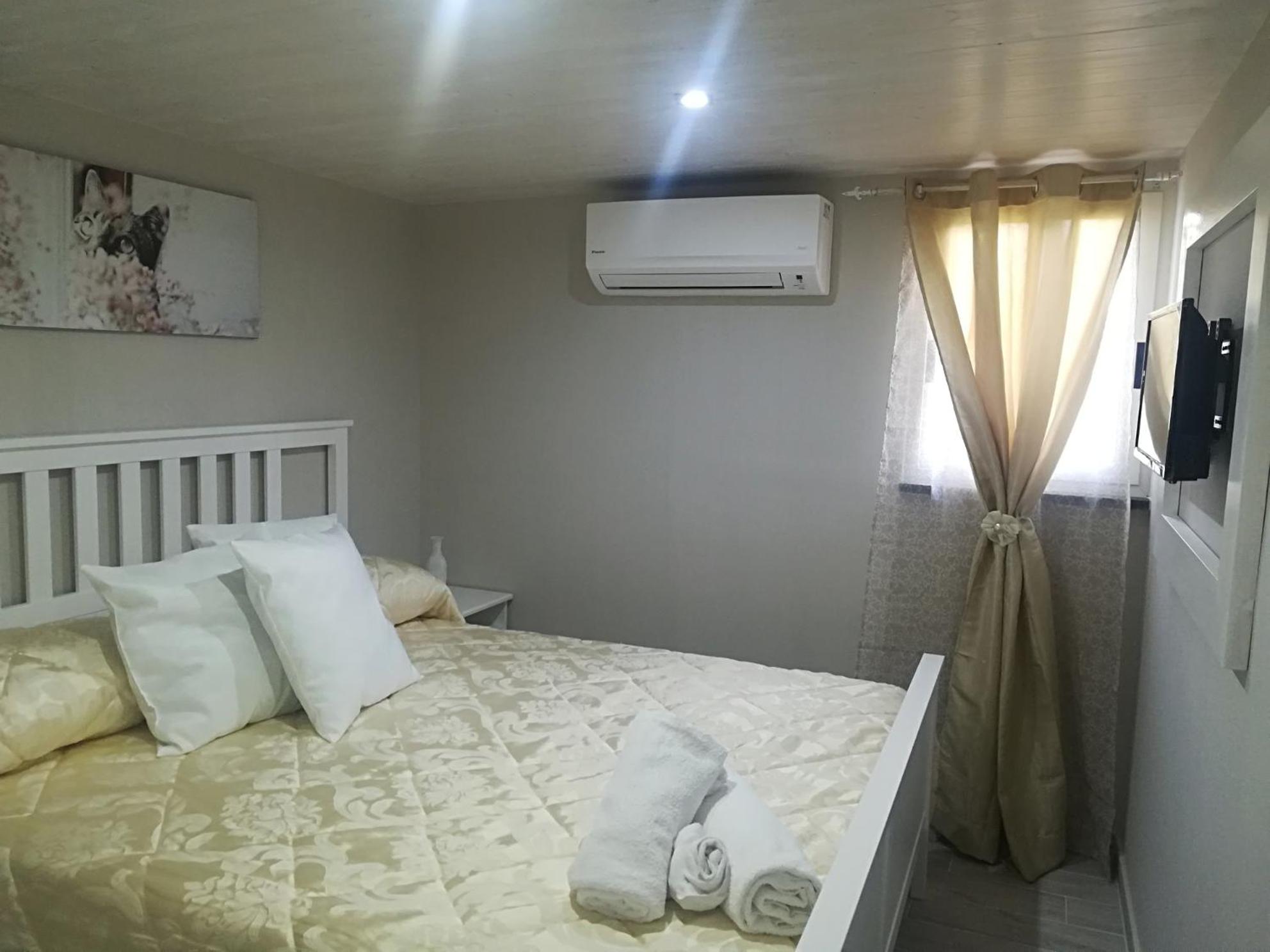 Economy Double Room - Photo 1