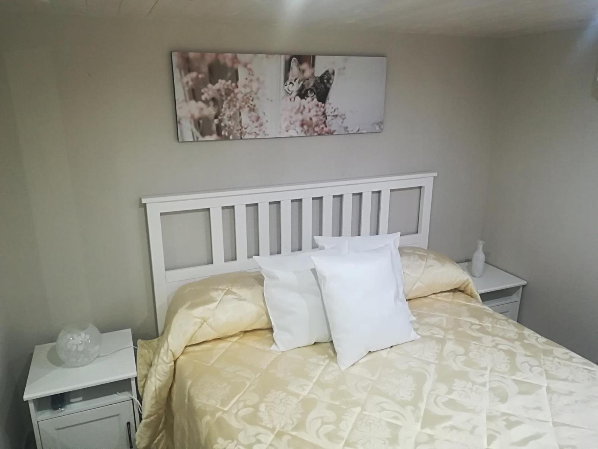 Economy Double Room - Photo 6