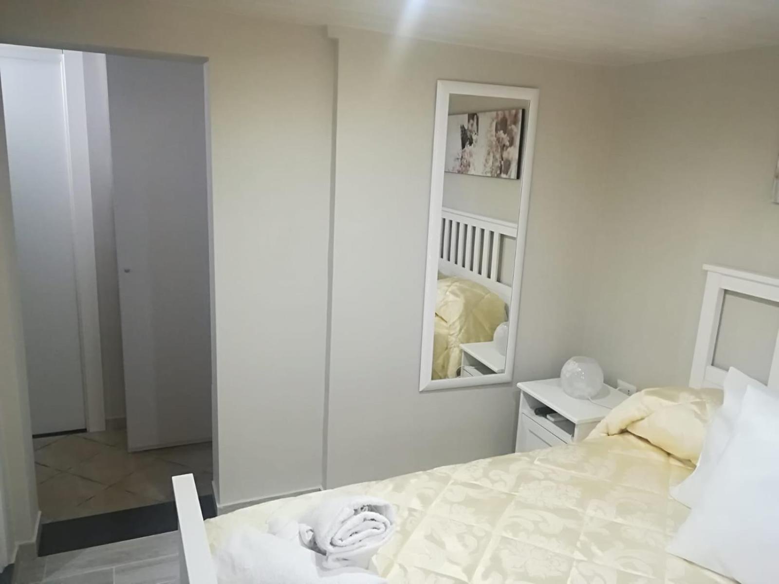 Economy Double Room - Photo 5