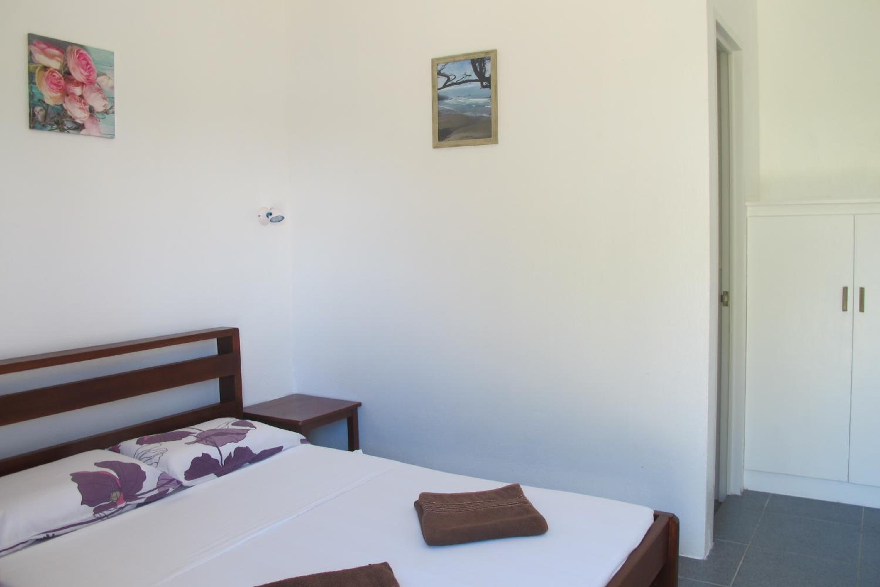 Standard Double Room with Fan photo 3