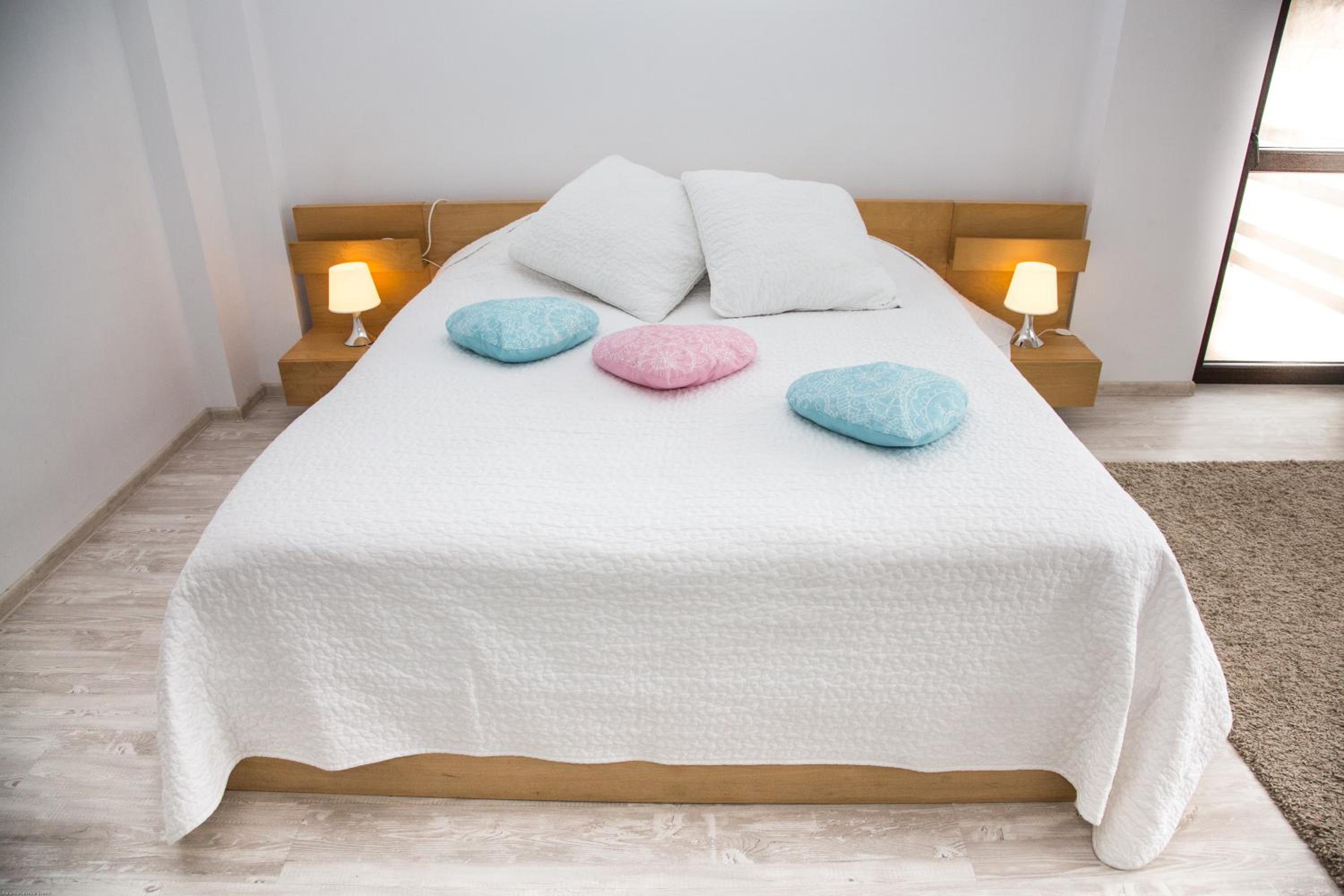 Studio with Spa Bath - Photo 8