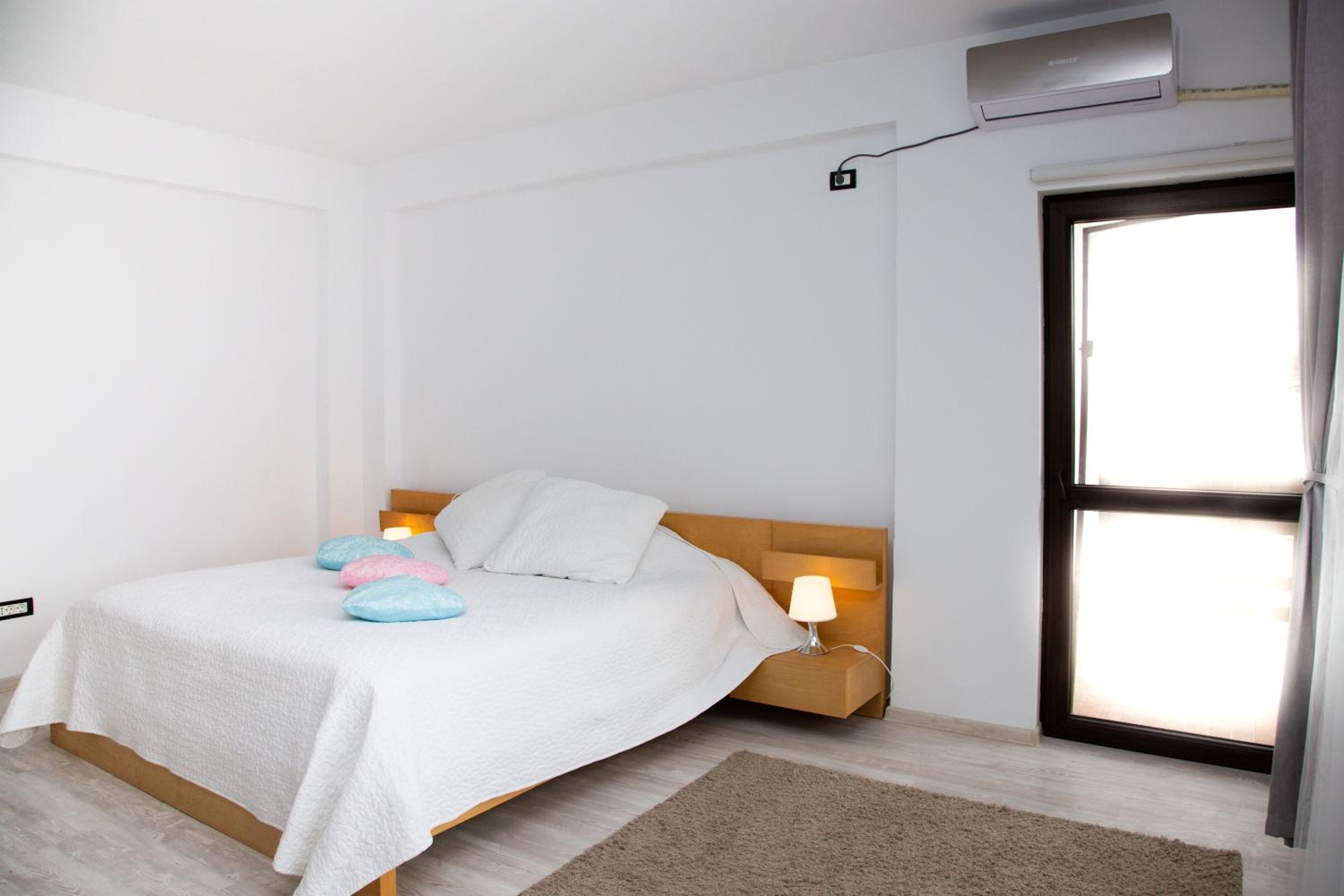 Studio with Spa Bath - Photo 9