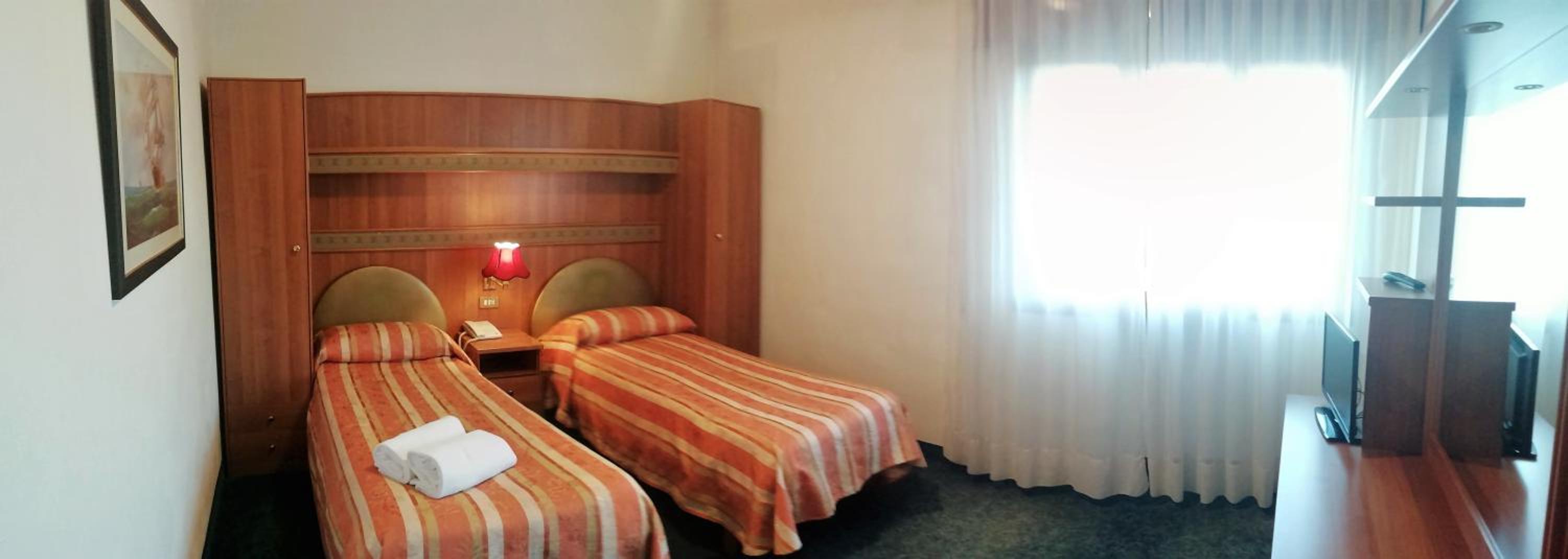 Twin Room photo 1