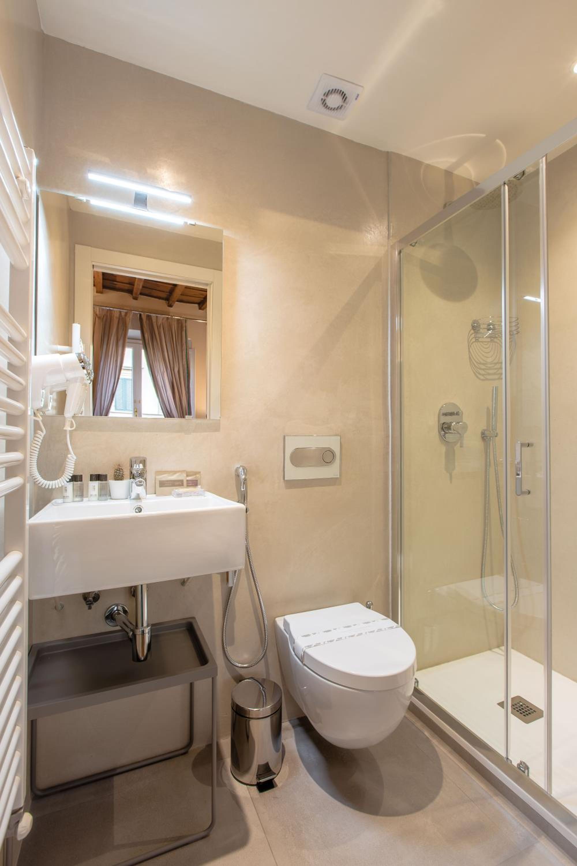 Double or Twin Room photo 2