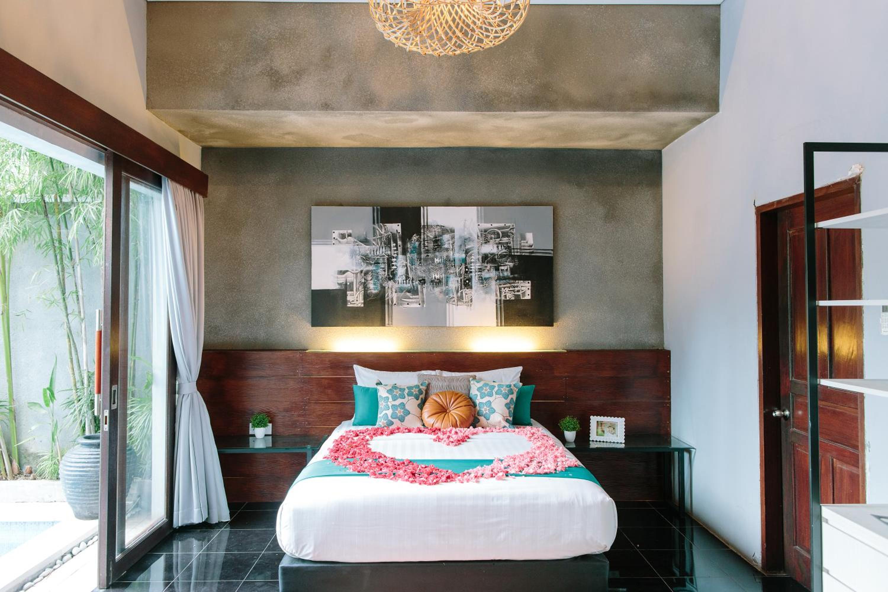 Three-Bedroom Villa - Photo 46