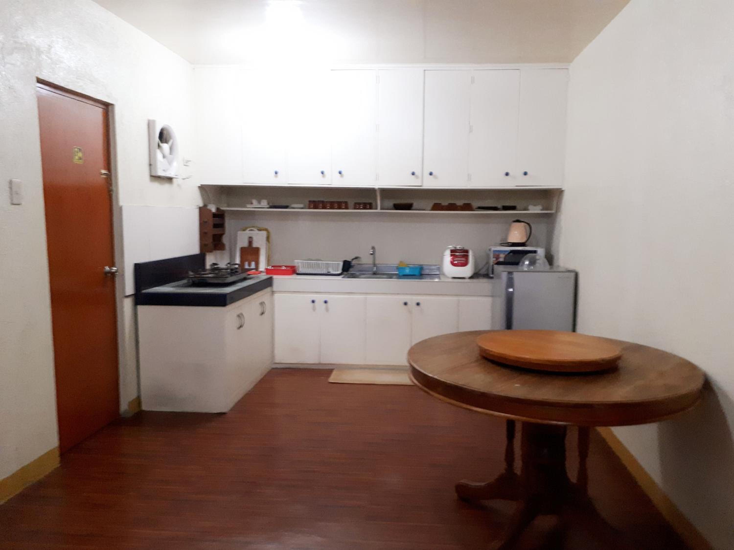 Family Room - Photo 7