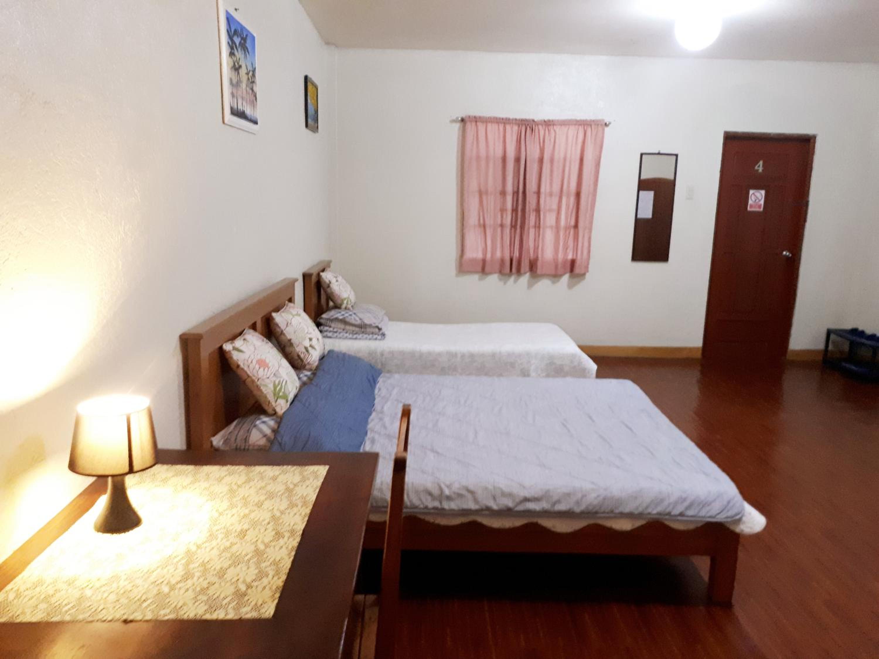 Triple Room - Photo 2