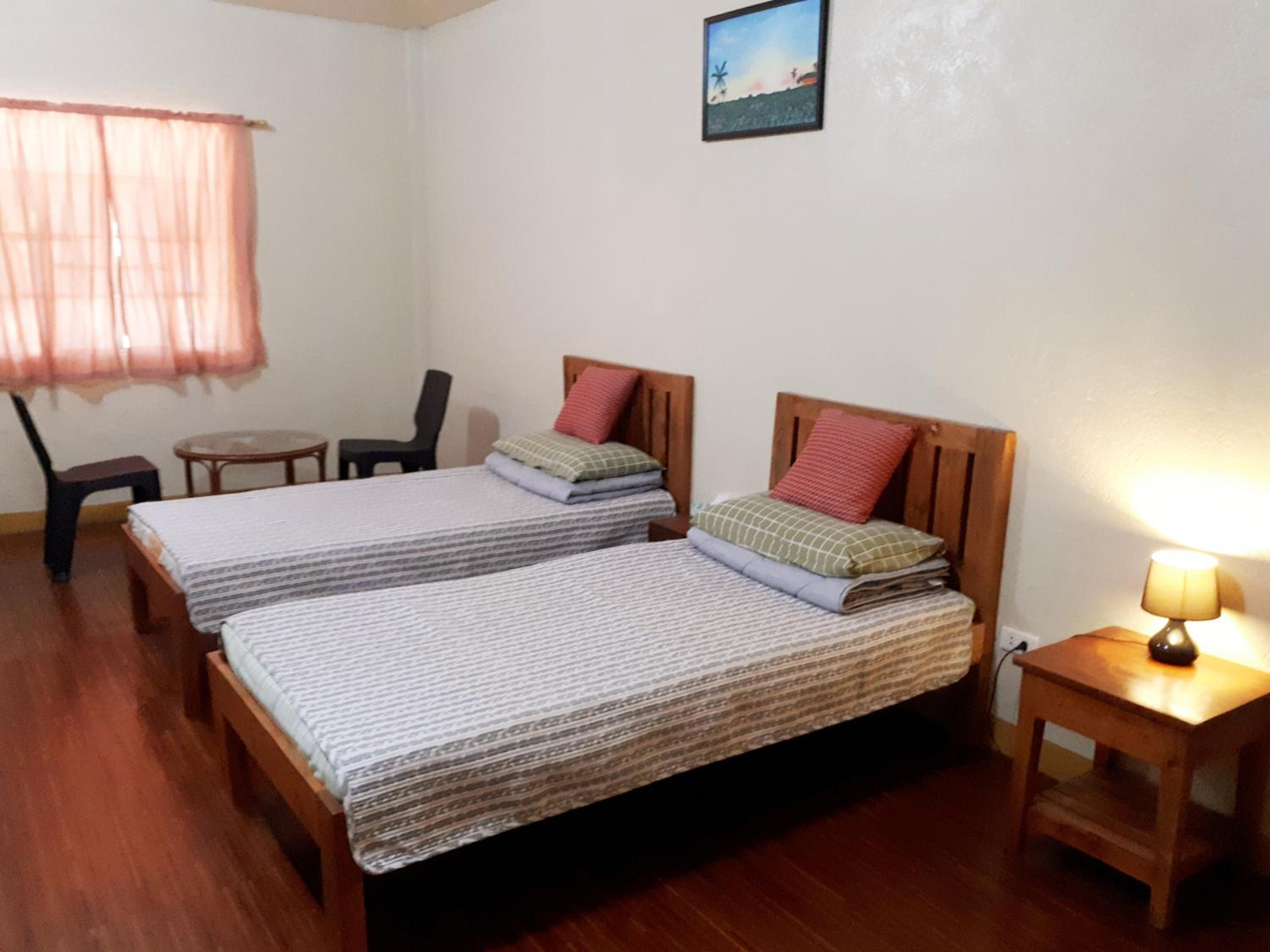 Twin Room - Photo 6
