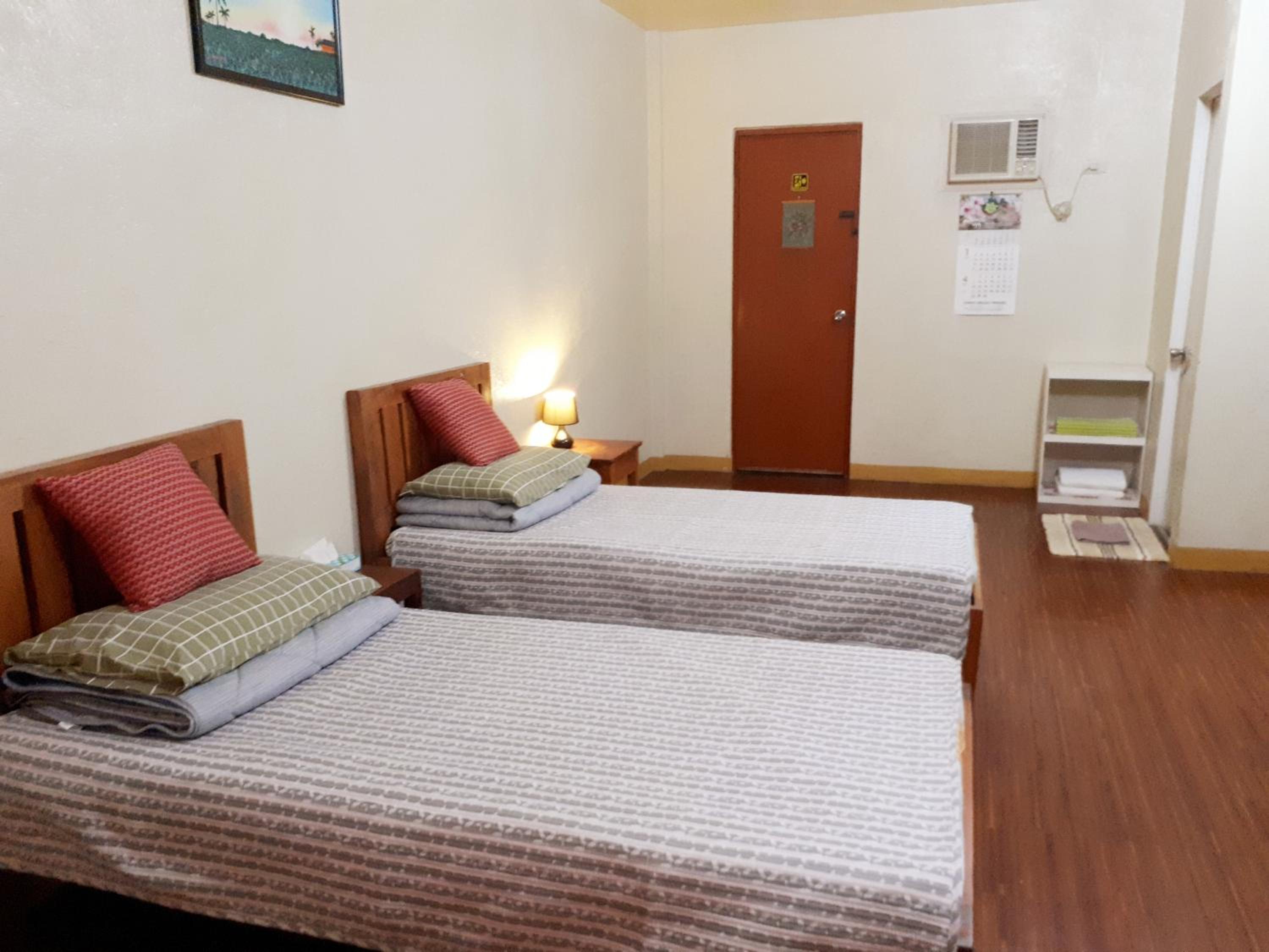 Twin Room - Photo 7