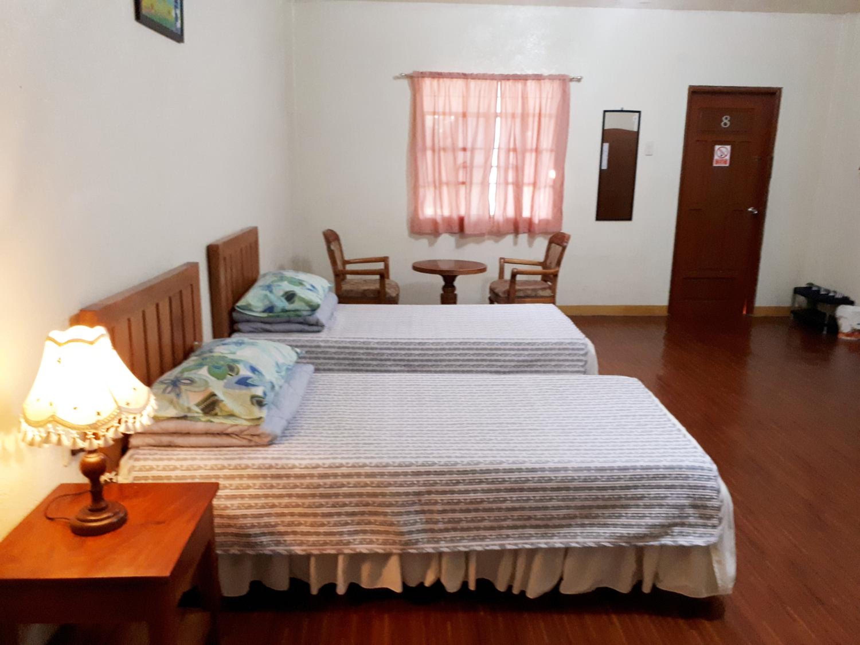 Twin Room - Photo 17
