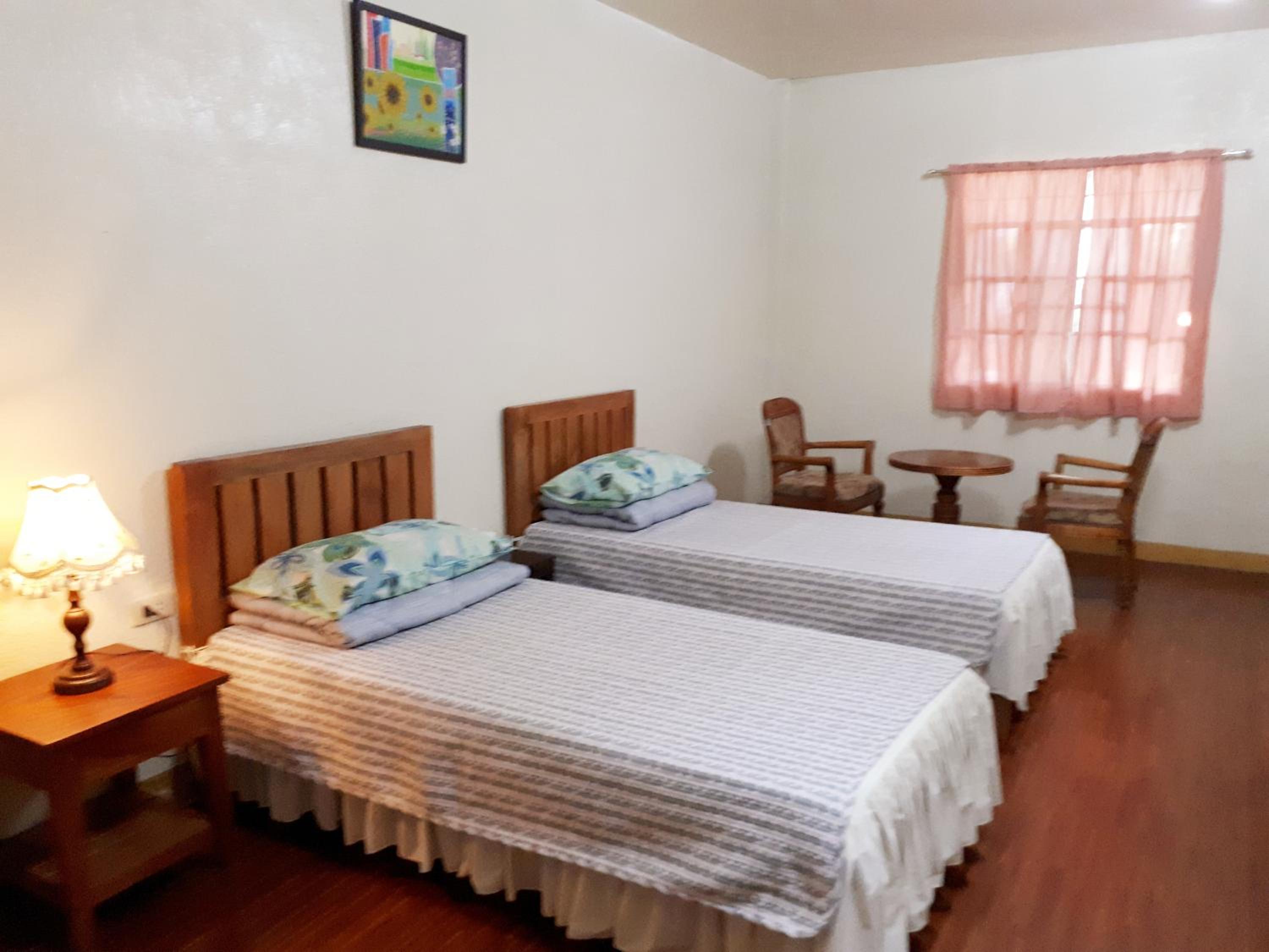 Twin Room - Photo 16