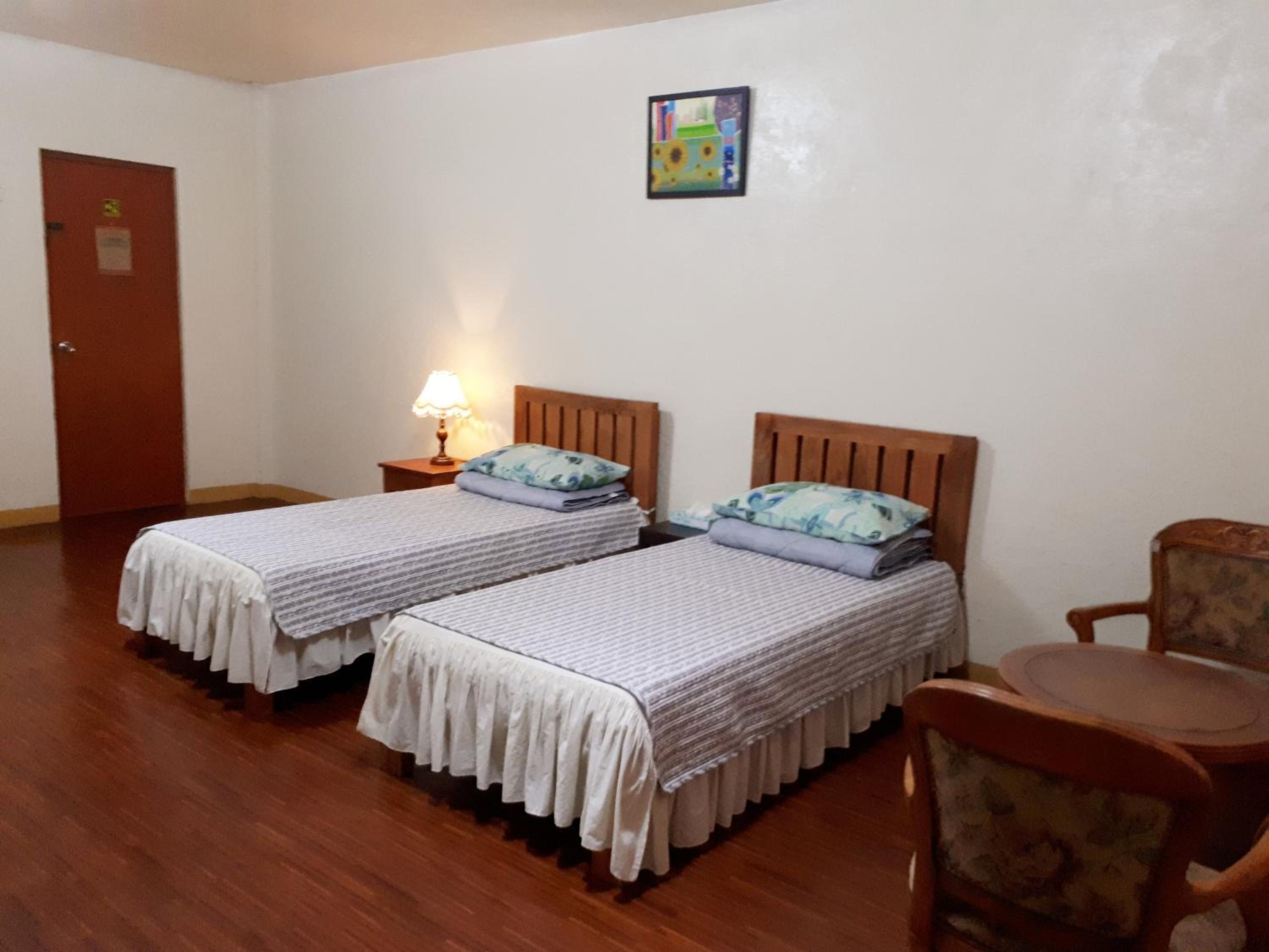 Twin Room - Photo 1