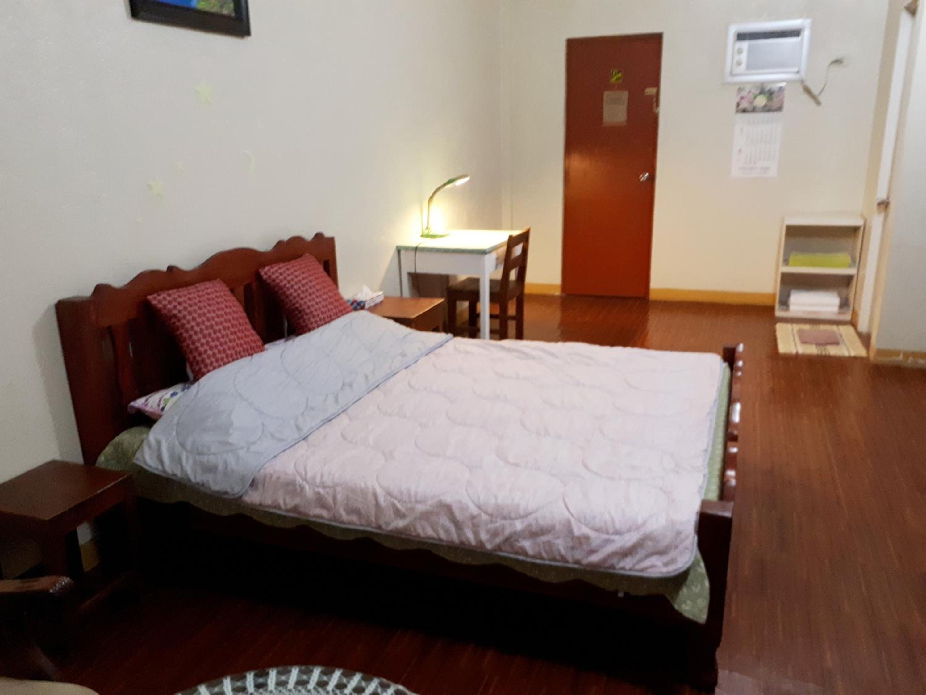 Double Room - Photo 9